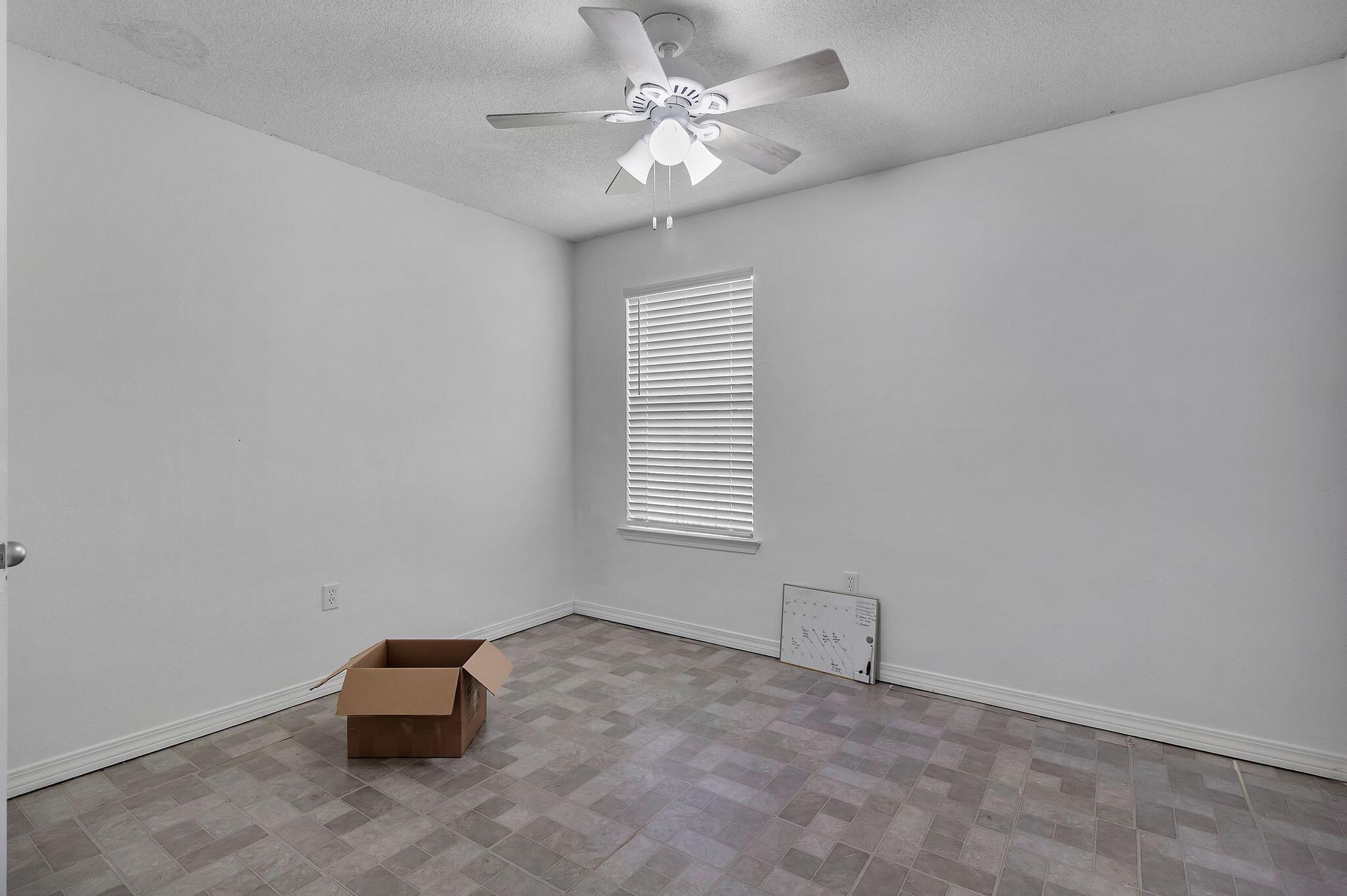 VICTORIAN VILLAGE - Residential Lease