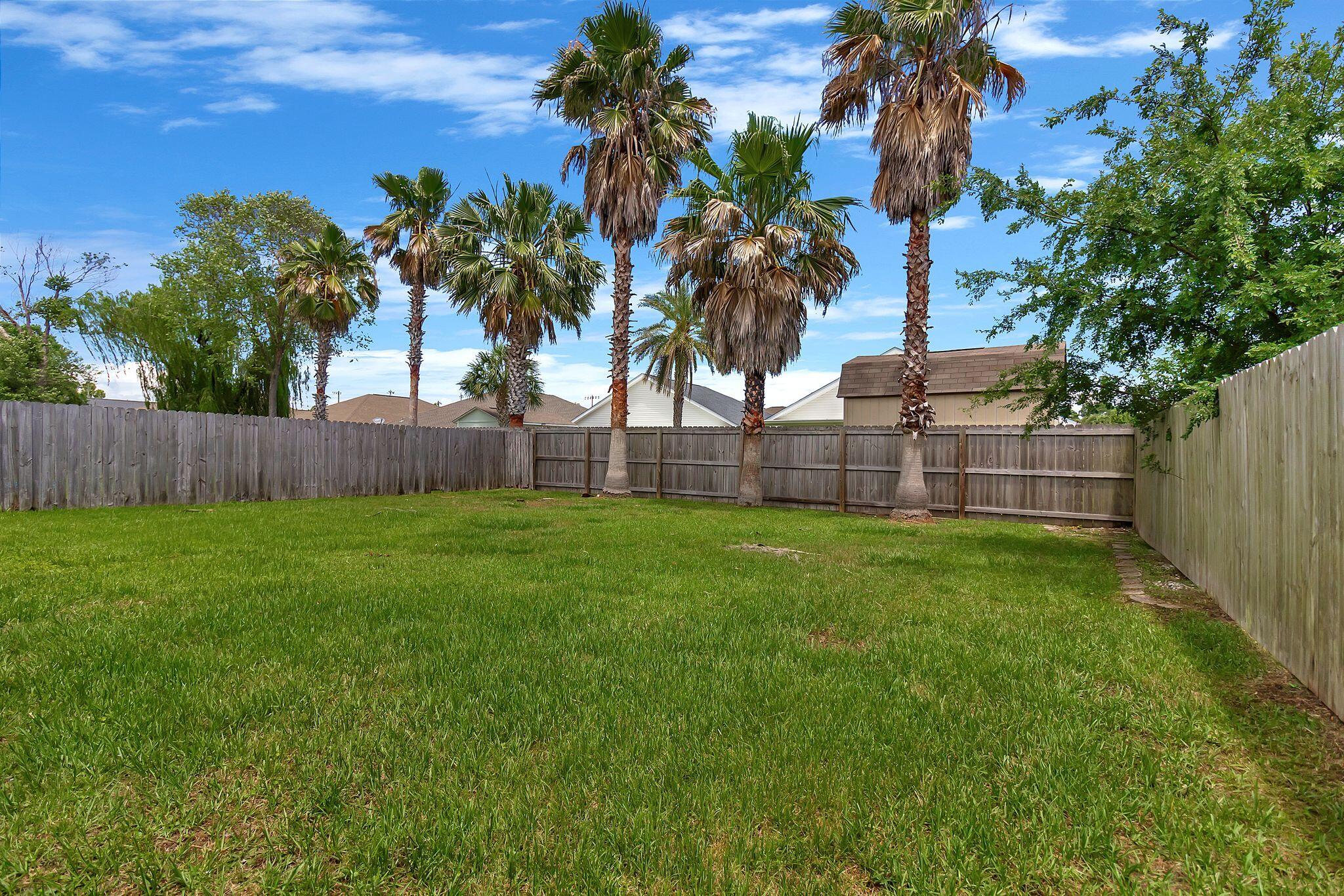 VICTORIAN VILLAGE - Residential Lease