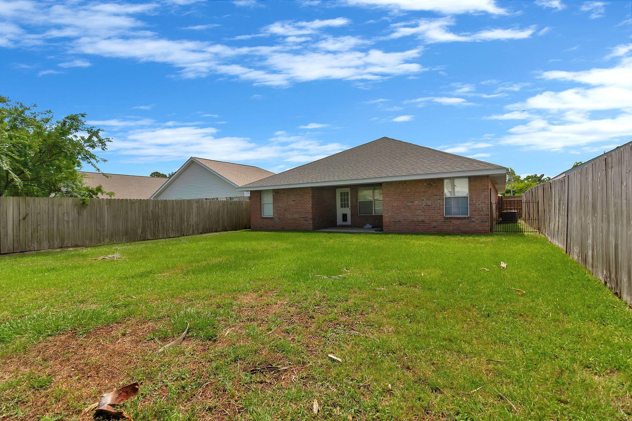 VICTORIAN VILLAGE - Residential Lease
