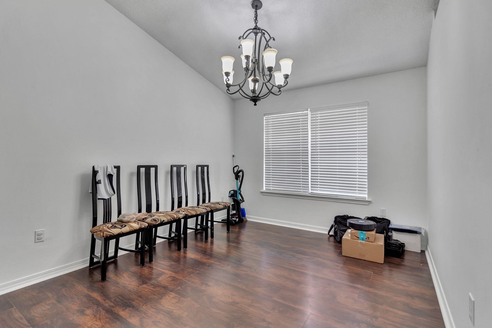 VICTORIAN VILLAGE - Residential Lease