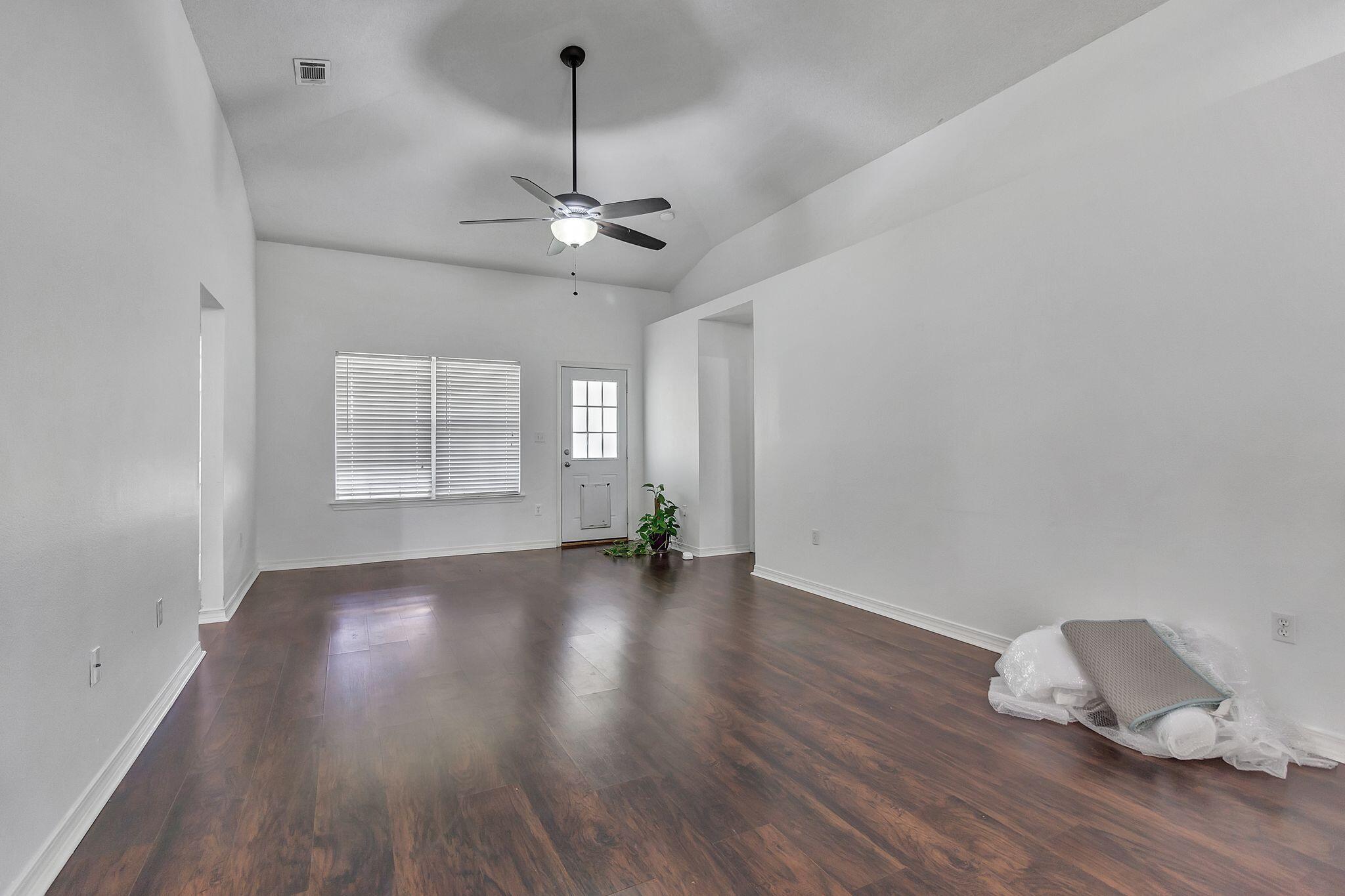 VICTORIAN VILLAGE - Residential Lease