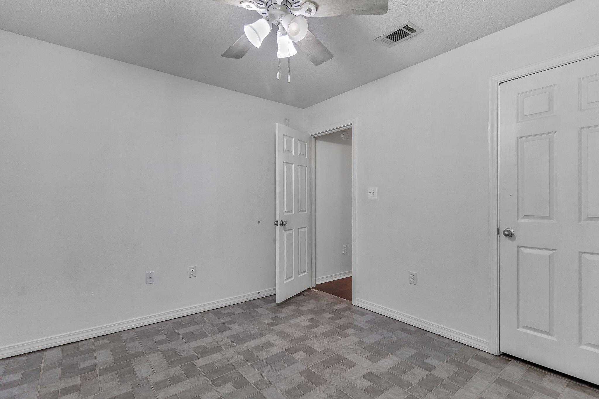 VICTORIAN VILLAGE - Residential Lease
