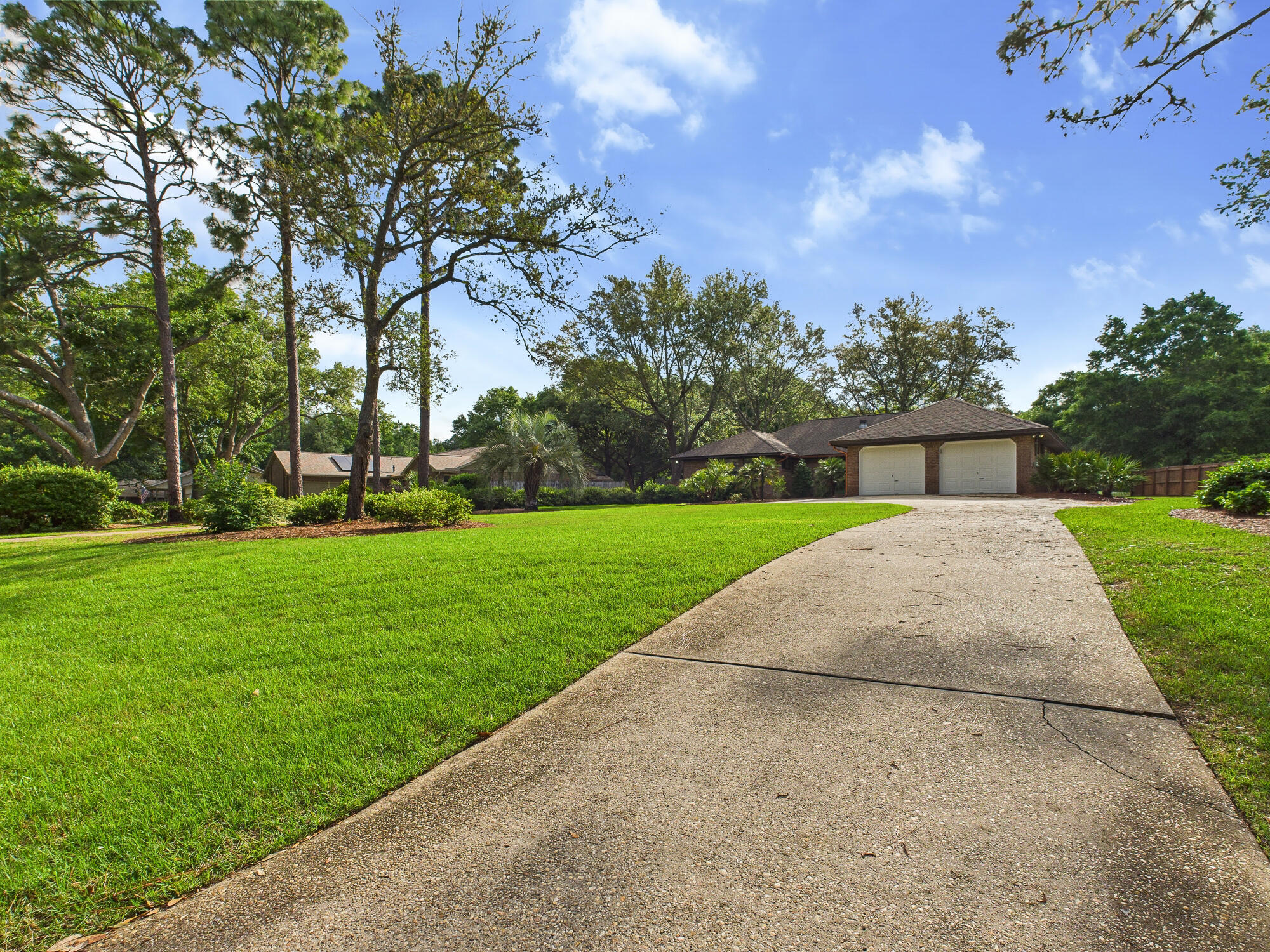 ROCKY BAYOU COUNTRY CLUB ESTATES 3 - Residential