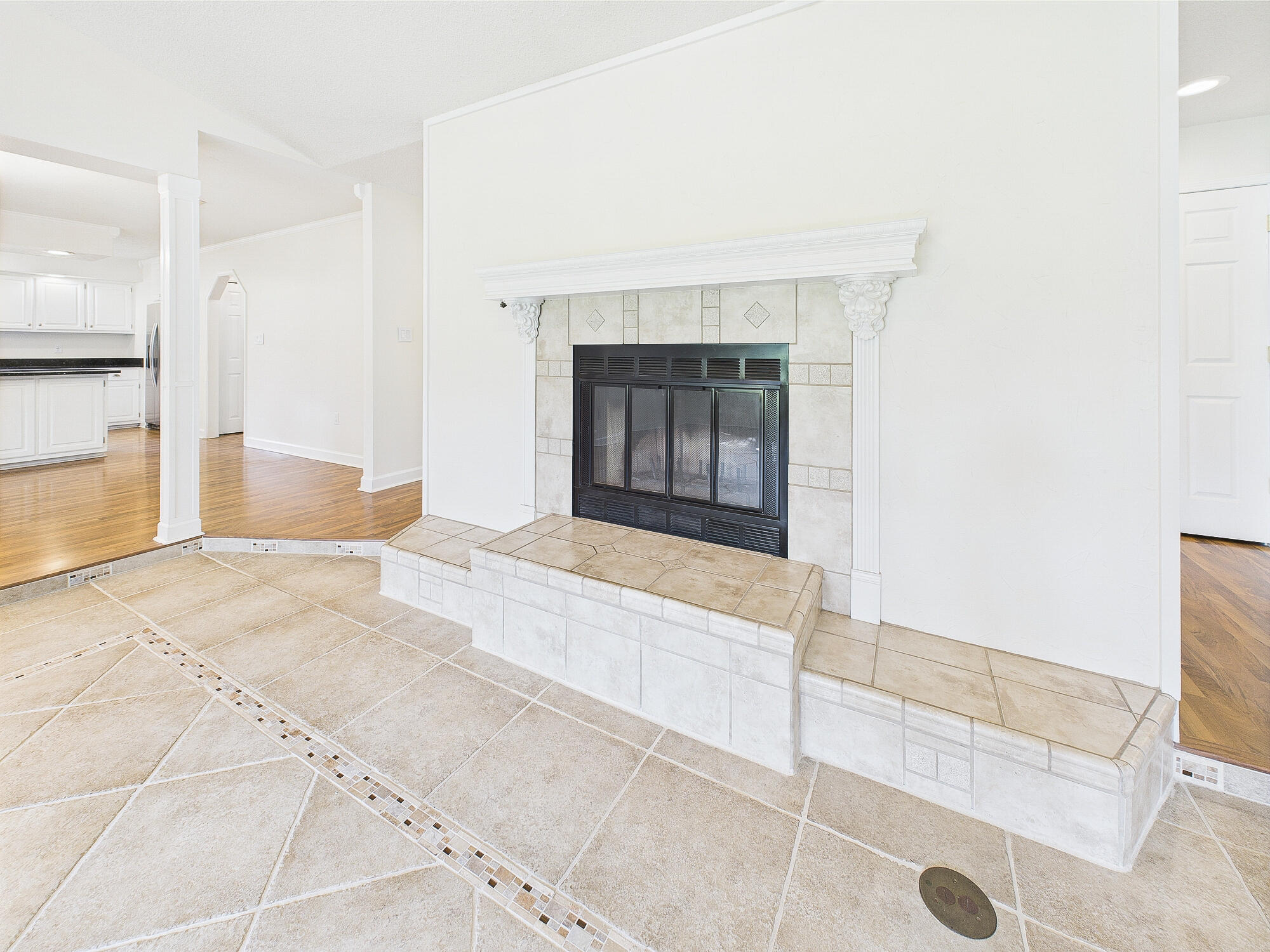 ROCKY BAYOU COUNTRY CLUB ESTATES 3 - Residential