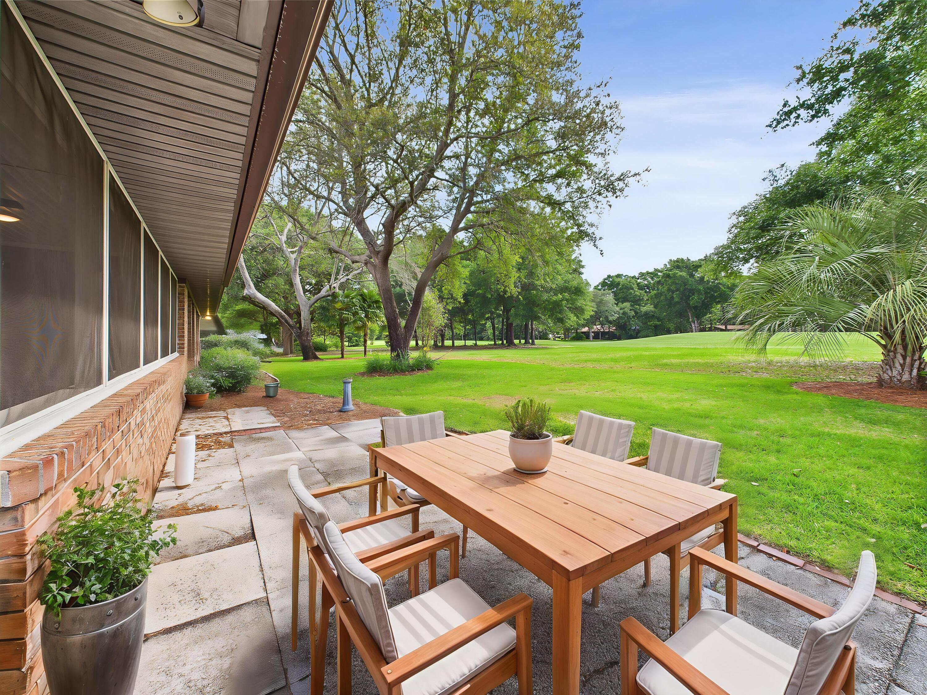 ROCKY BAYOU COUNTRY CLUB ESTATES 3 - Residential