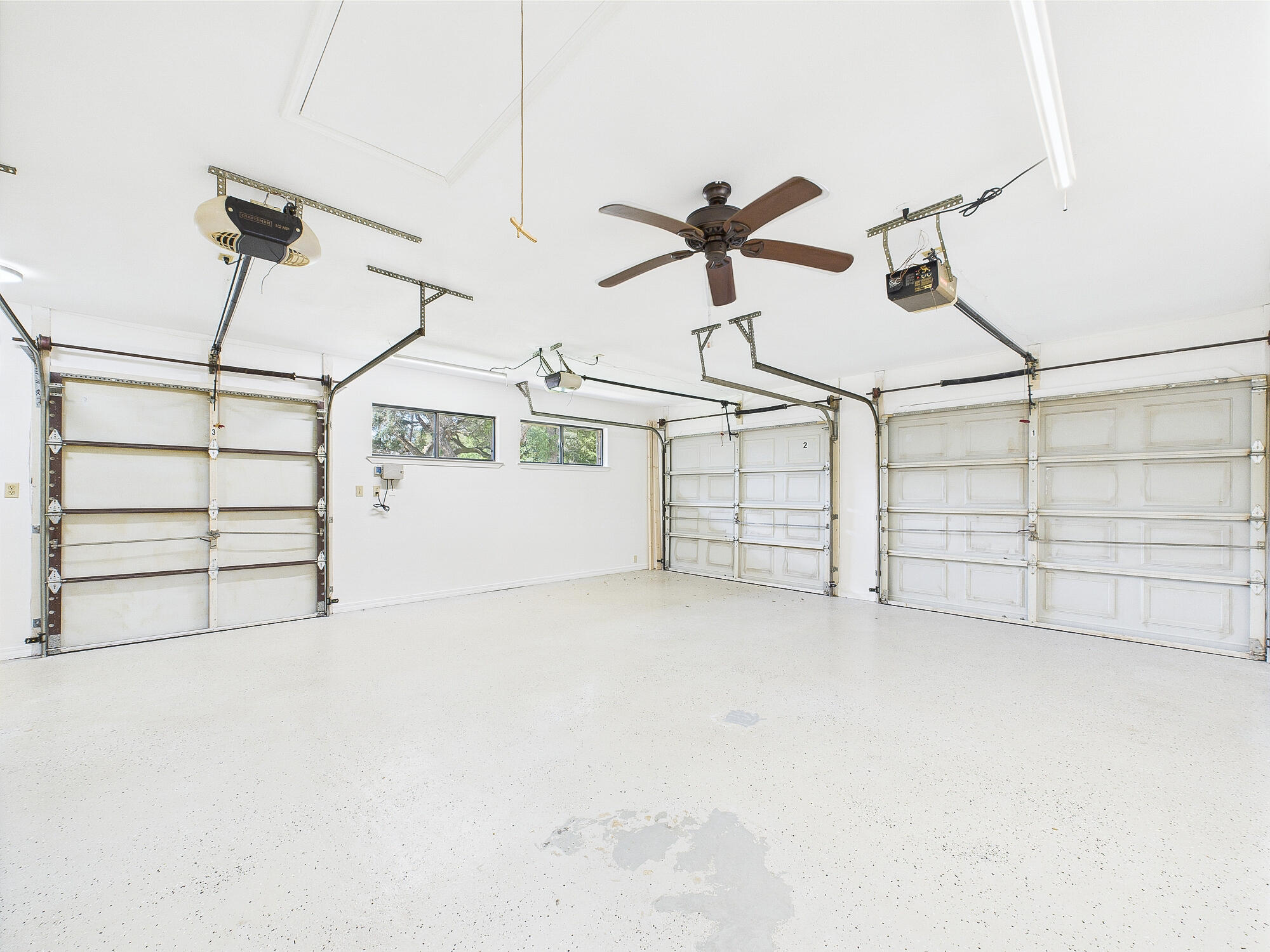 ROCKY BAYOU COUNTRY CLUB ESTATES 3 - Residential