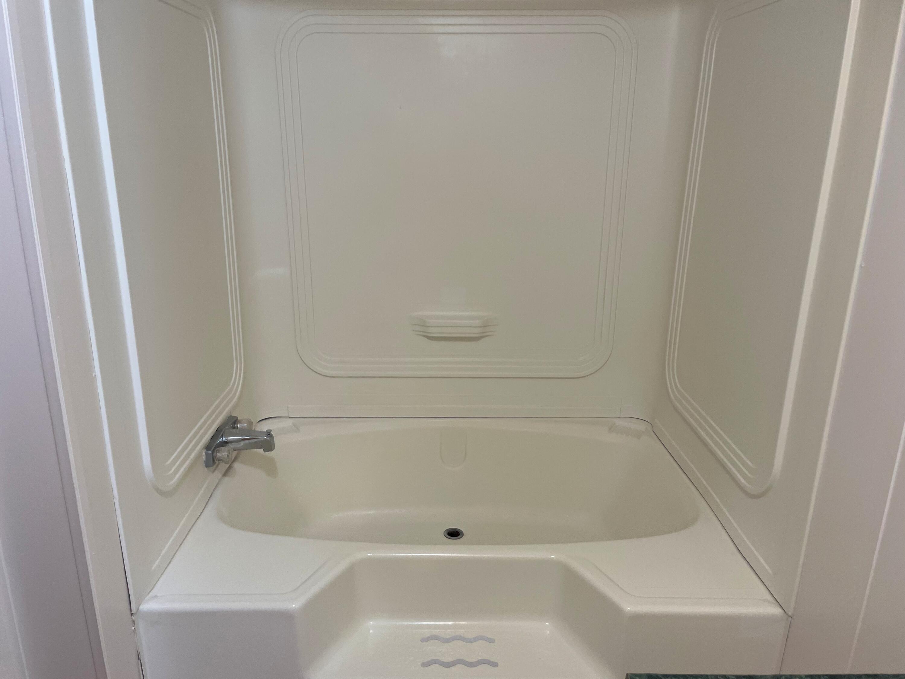 METES & BOUNDS - Residential Lease