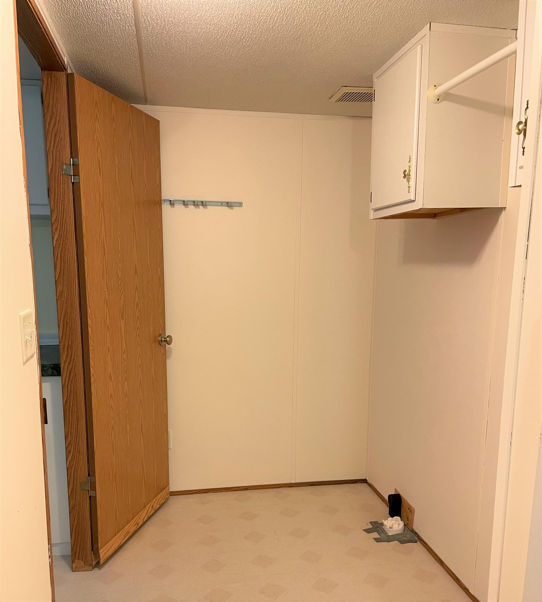 METES & BOUNDS - Residential Lease