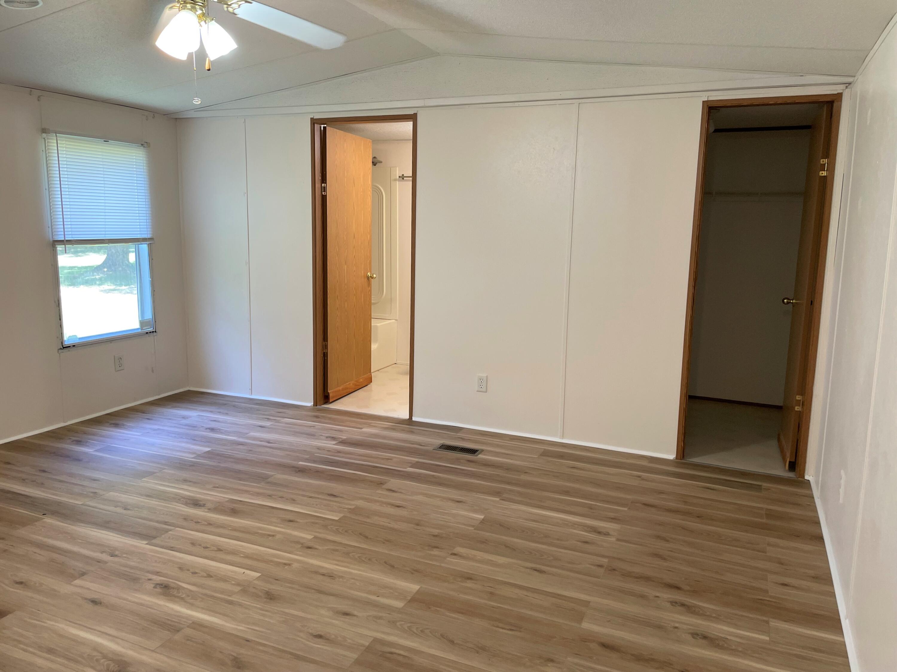 METES & BOUNDS - Residential Lease