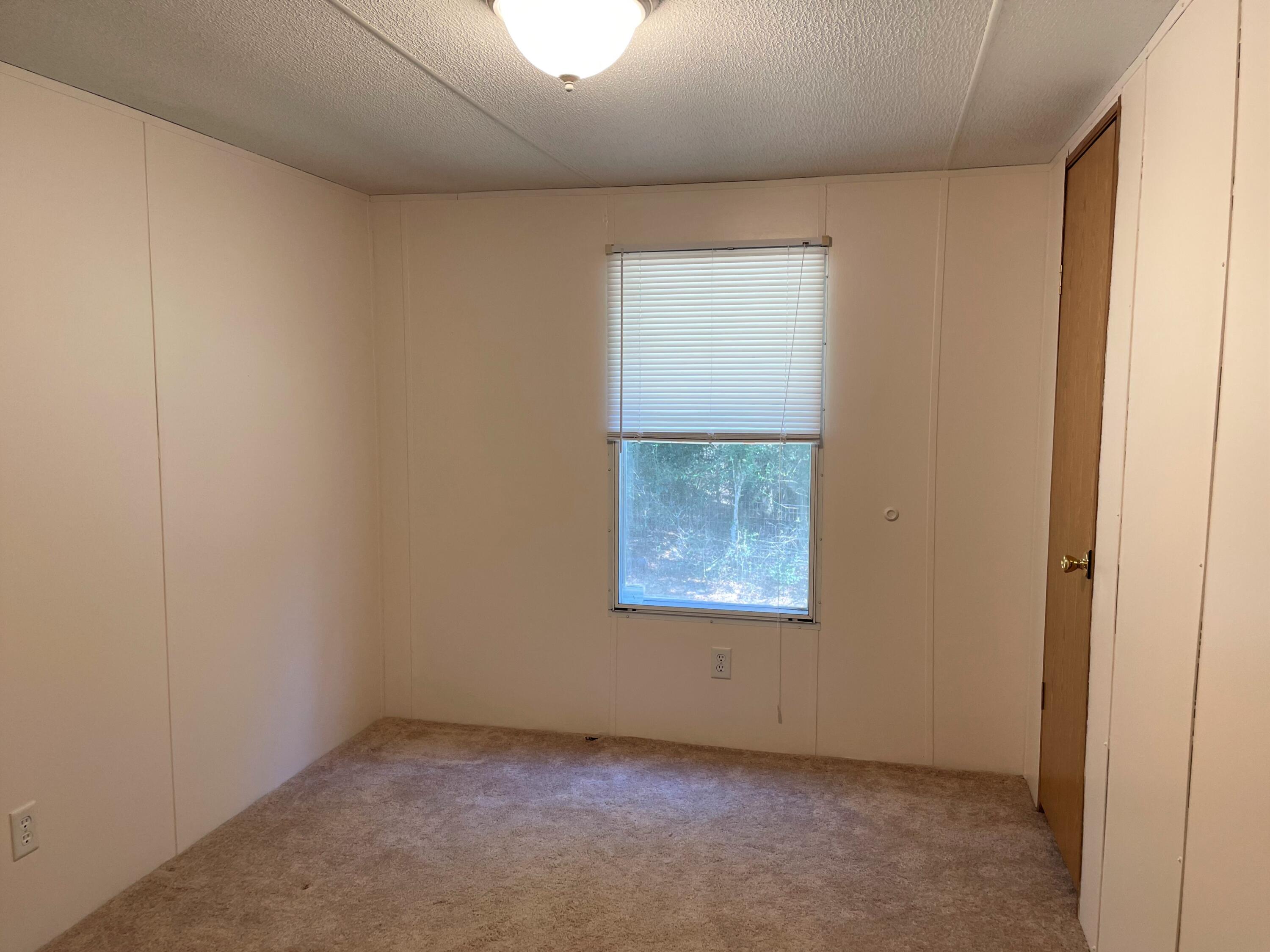 METES & BOUNDS - Residential Lease