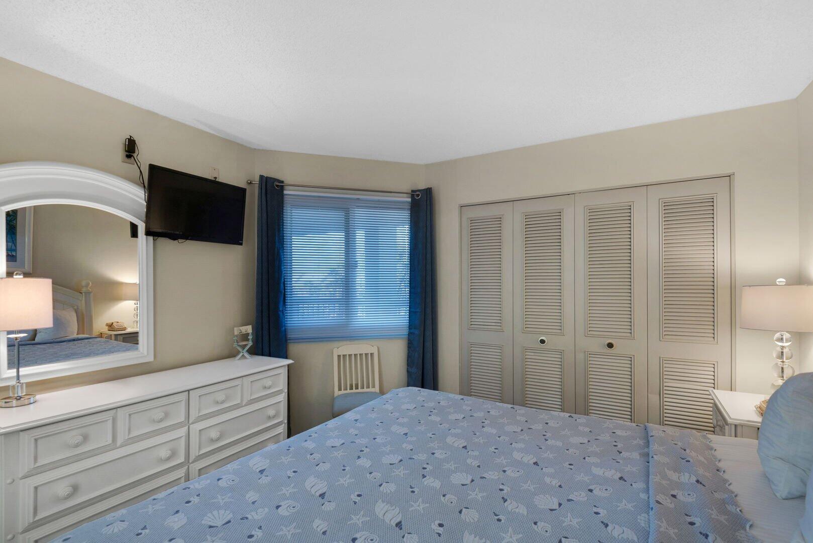 BREAKERS OF FWB PH II - Residential