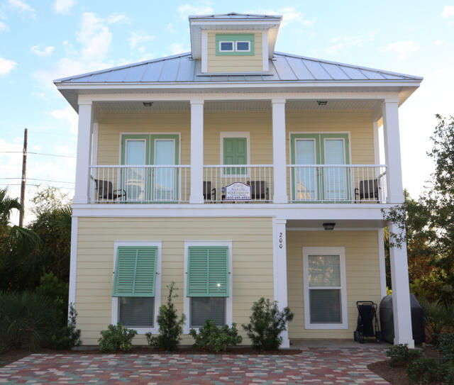 VILLAGES OF CRYSTAL BEACH - Residential