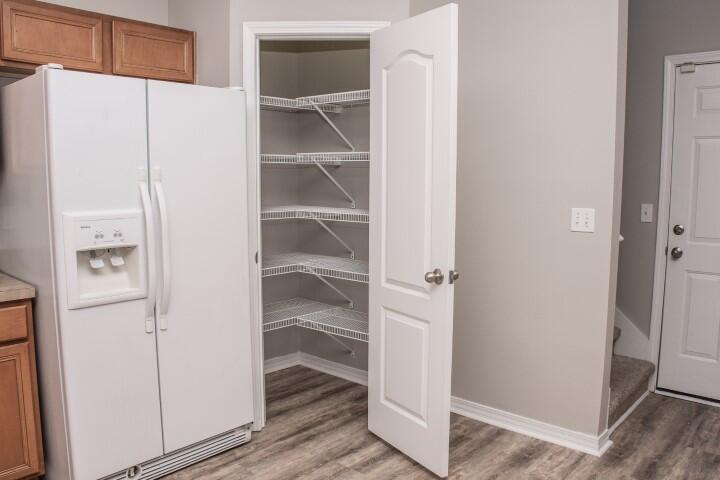 SANDY RIDGE ESTATES - Residential