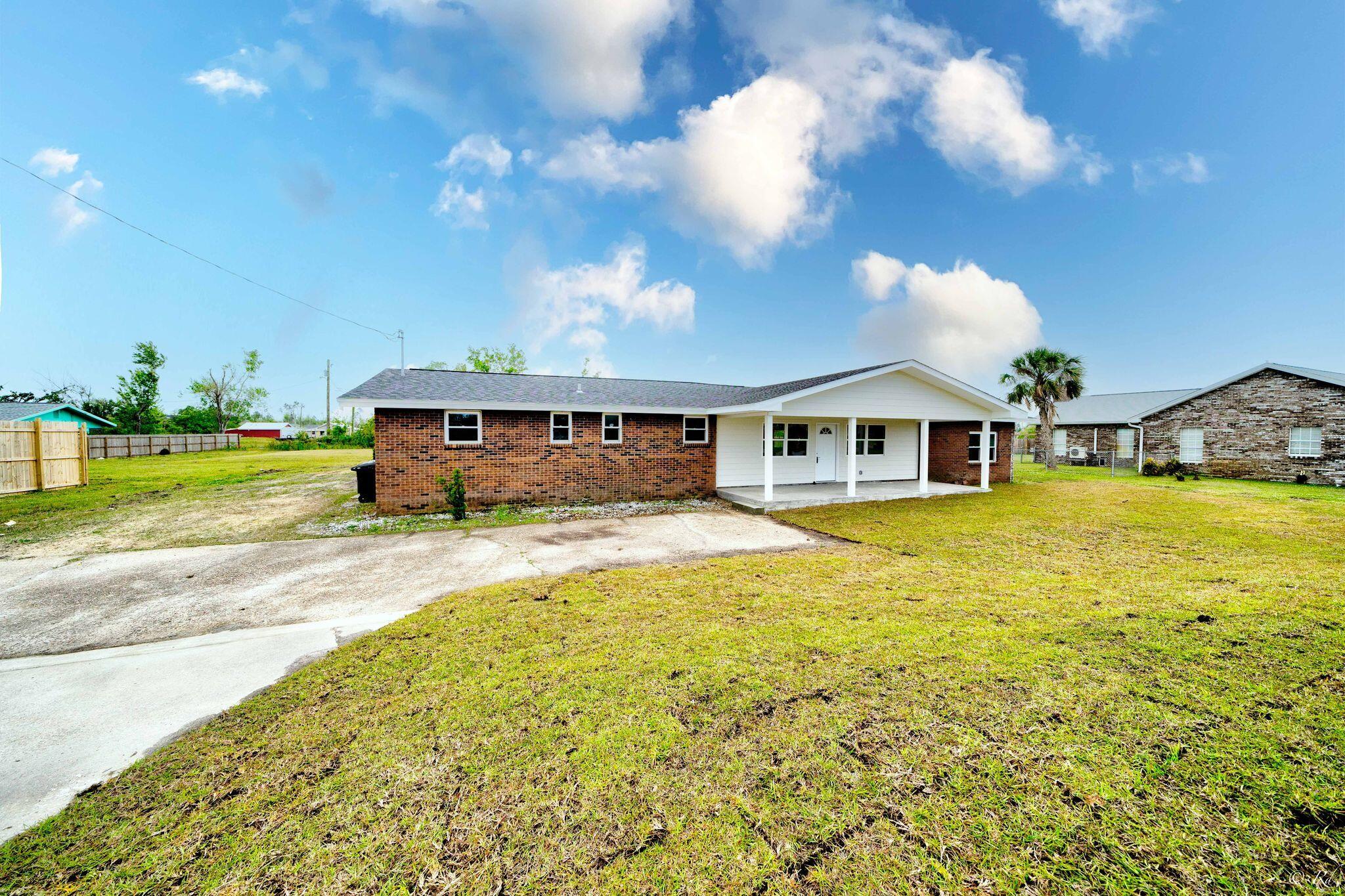 NO RECORDED SUBDIVISION - Residential