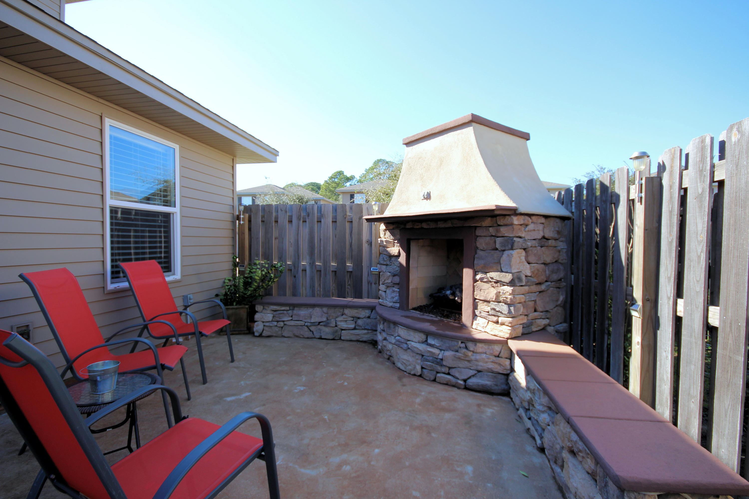 SUMMERWOOD - Residential