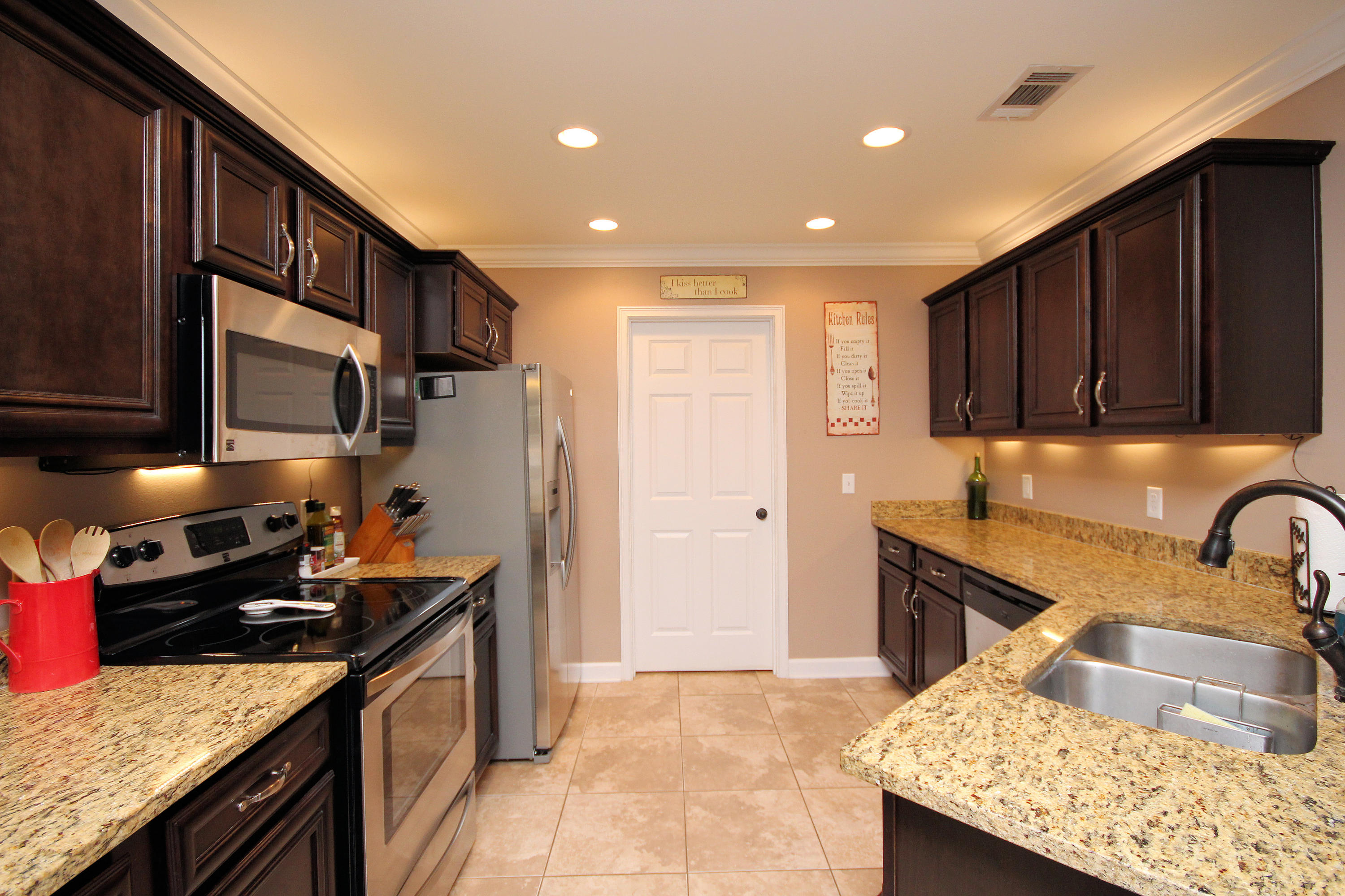 SUMMERWOOD - Residential