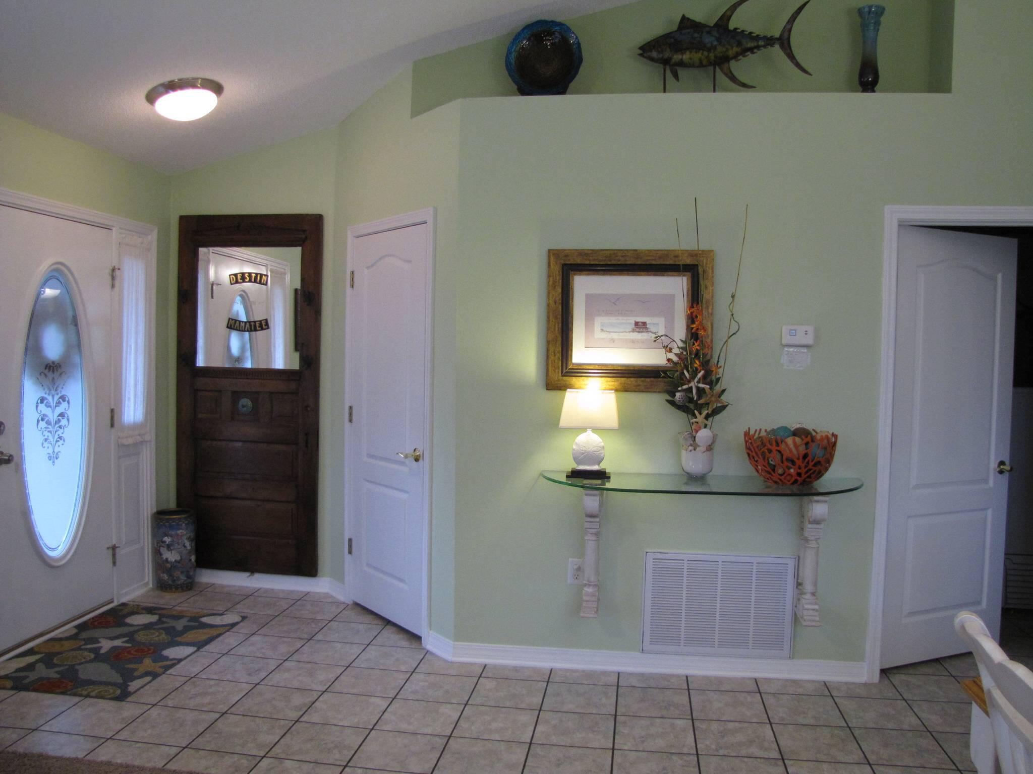 PARADISE RETREAT - Residential