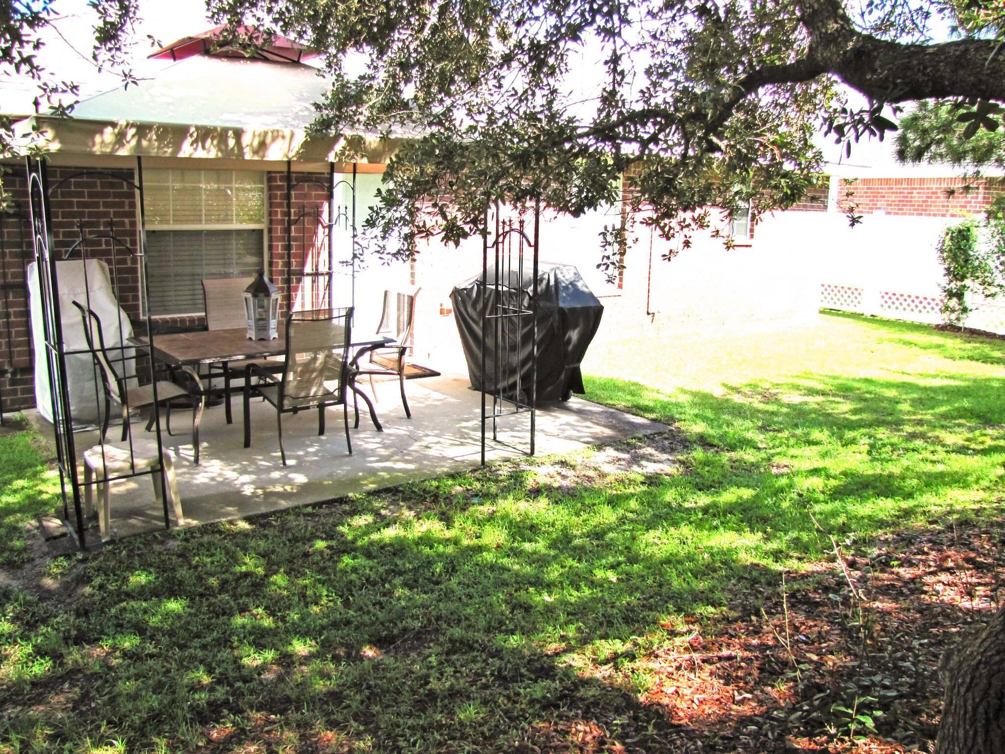 PARADISE RETREAT - Residential