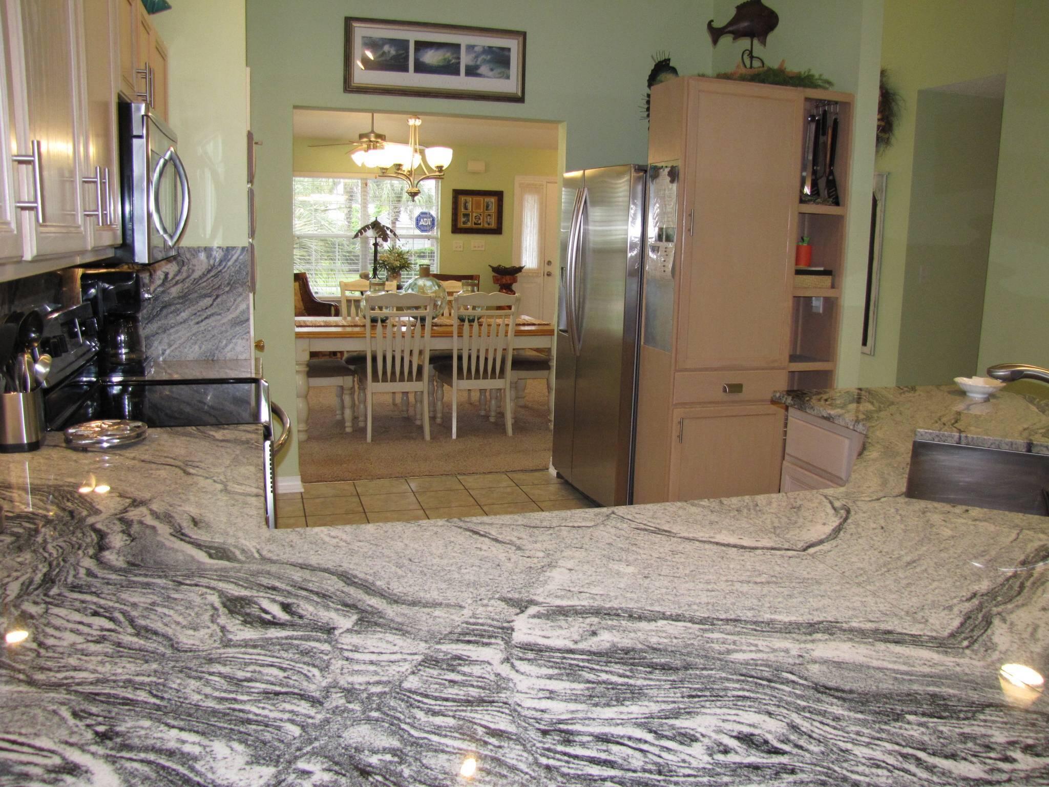 PARADISE RETREAT - Residential