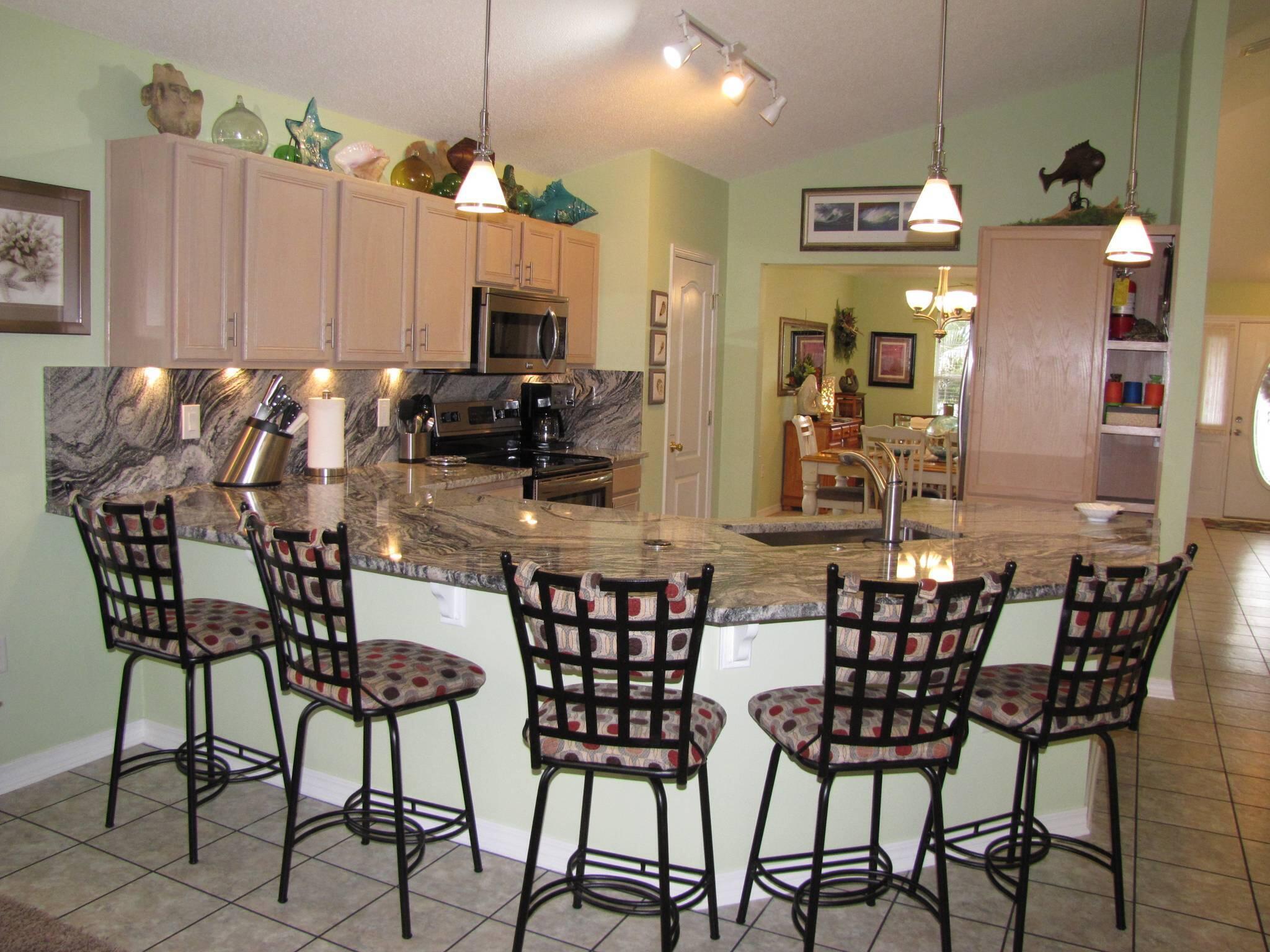 PARADISE RETREAT - Residential