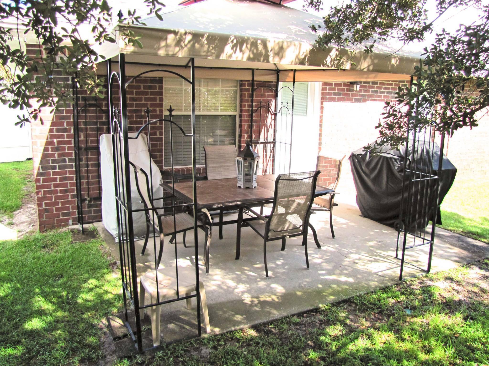 PARADISE RETREAT - Residential