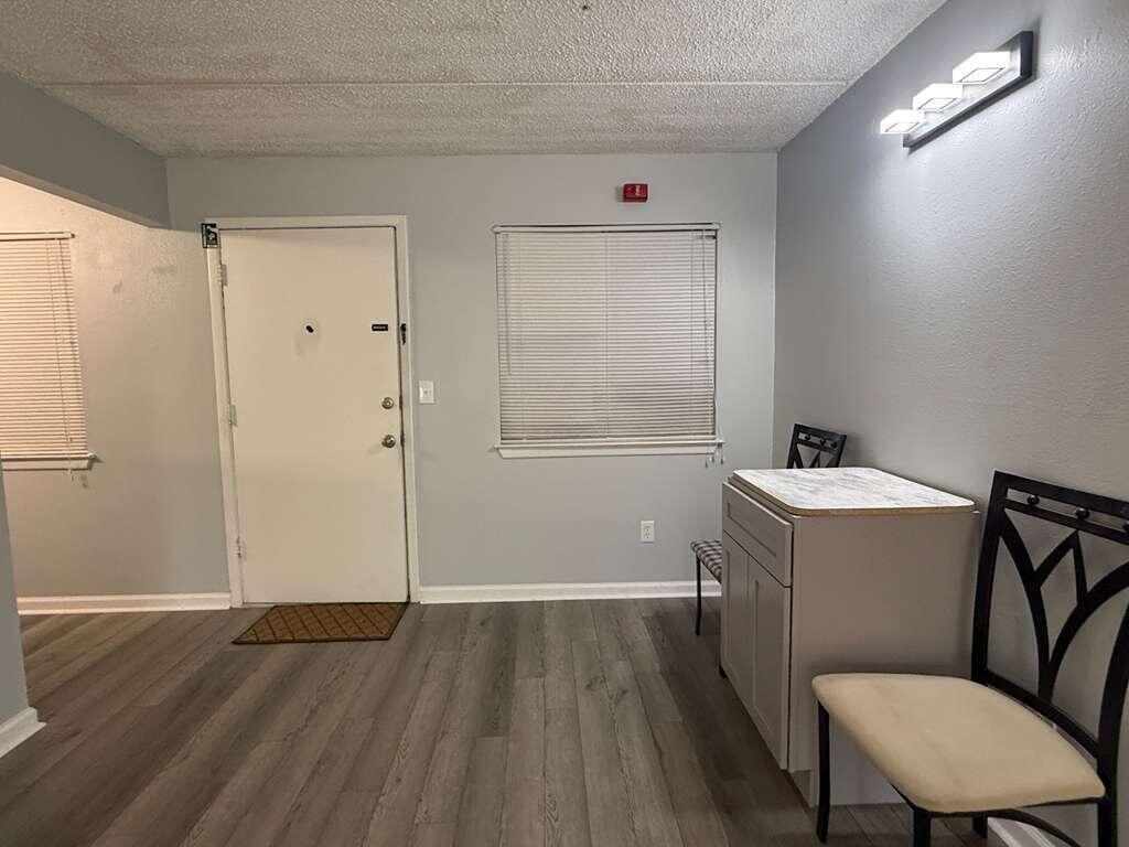 CEDARS CONDO - Residential Lease