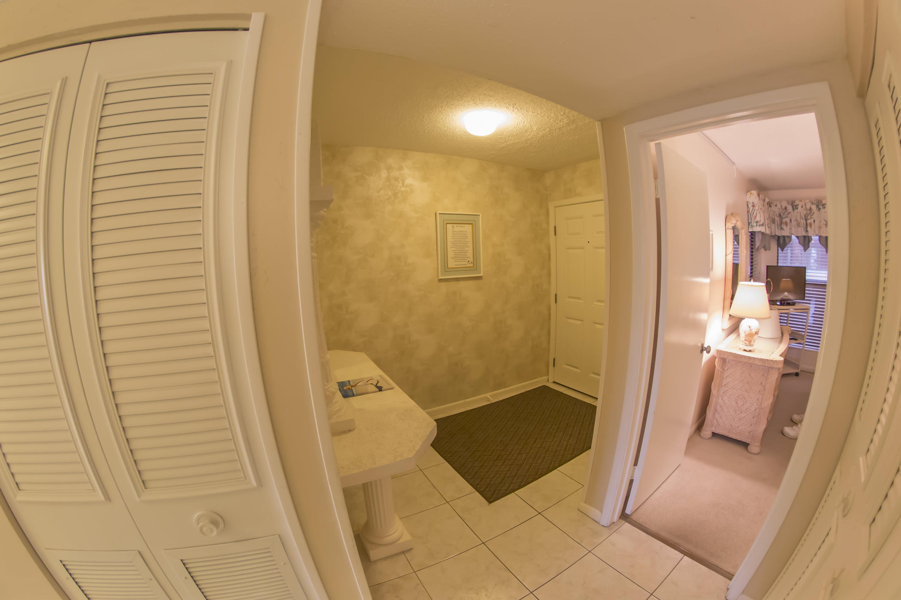 Jetty East Condominium - Residential