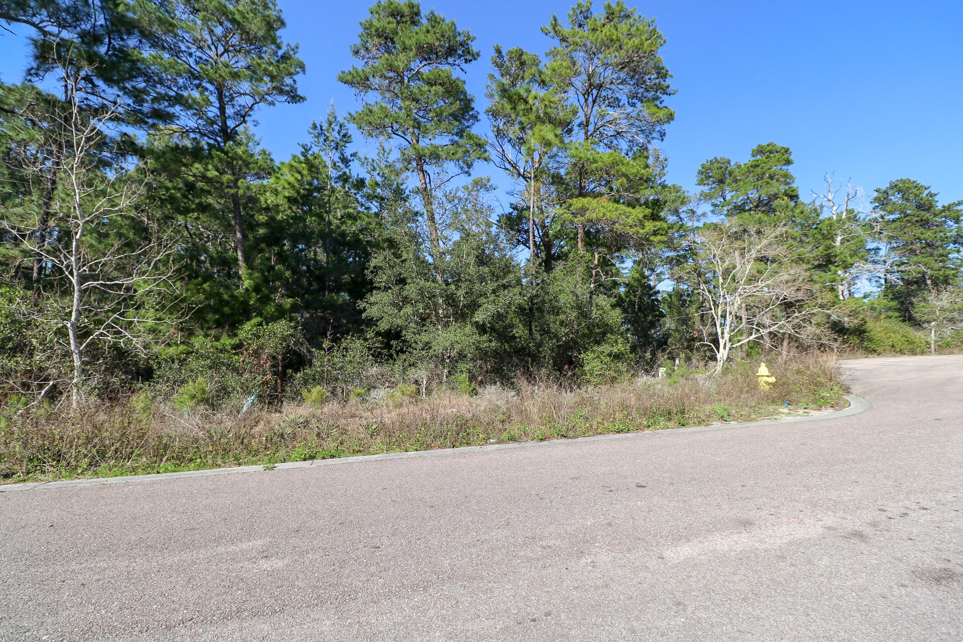 HIDDEN HIGHLANDS - Land