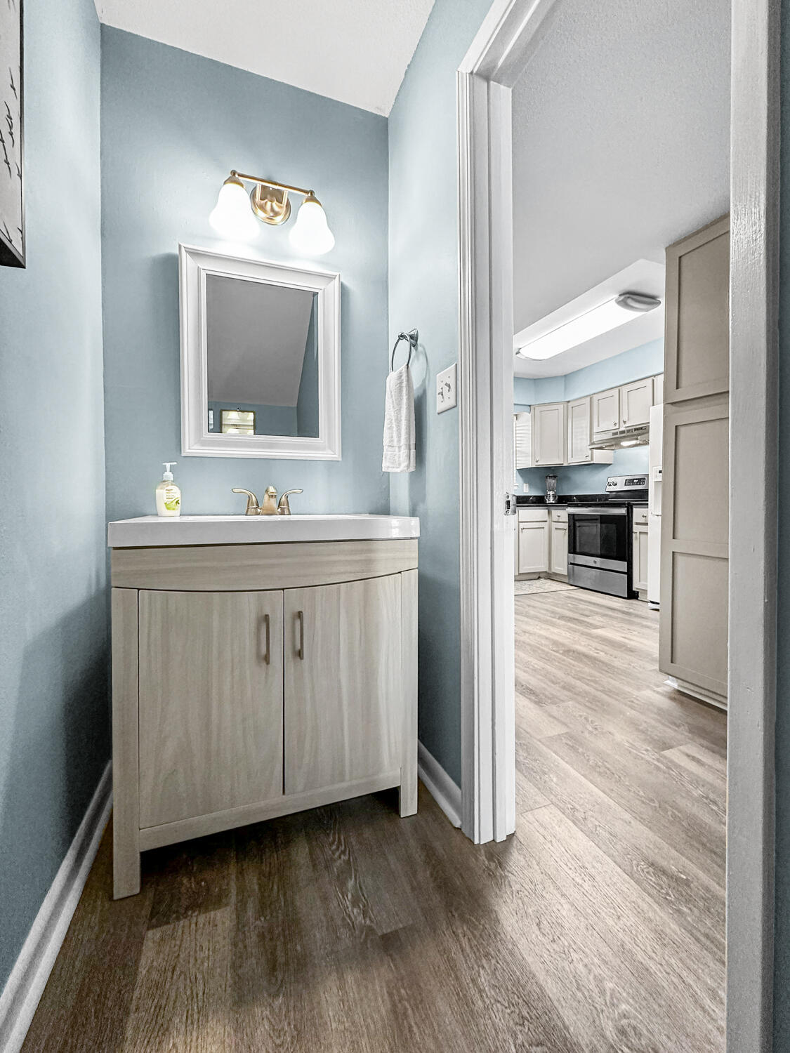 COMMODORES LANDING - Residential