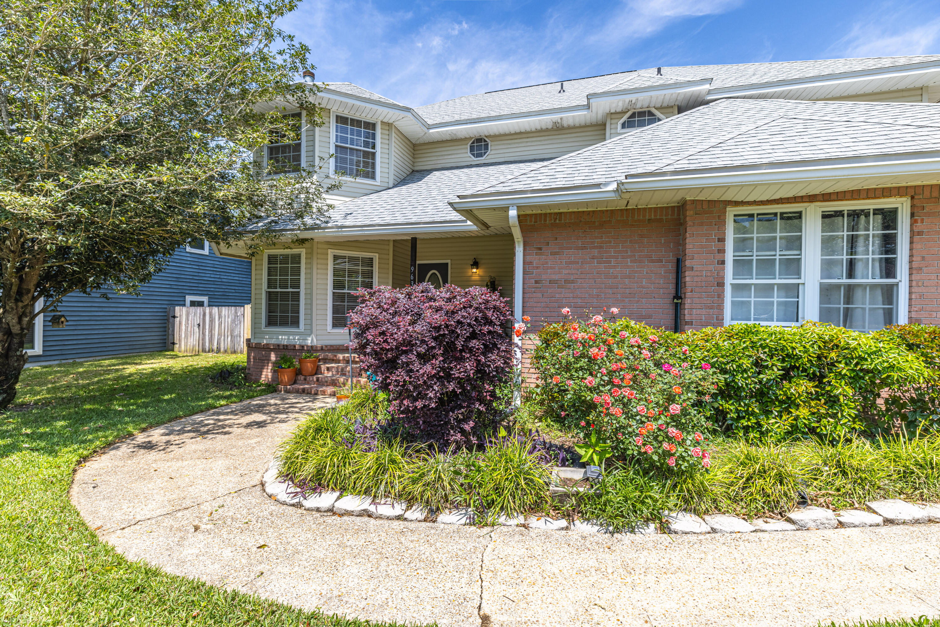 THOUSAND OAKS - Residential