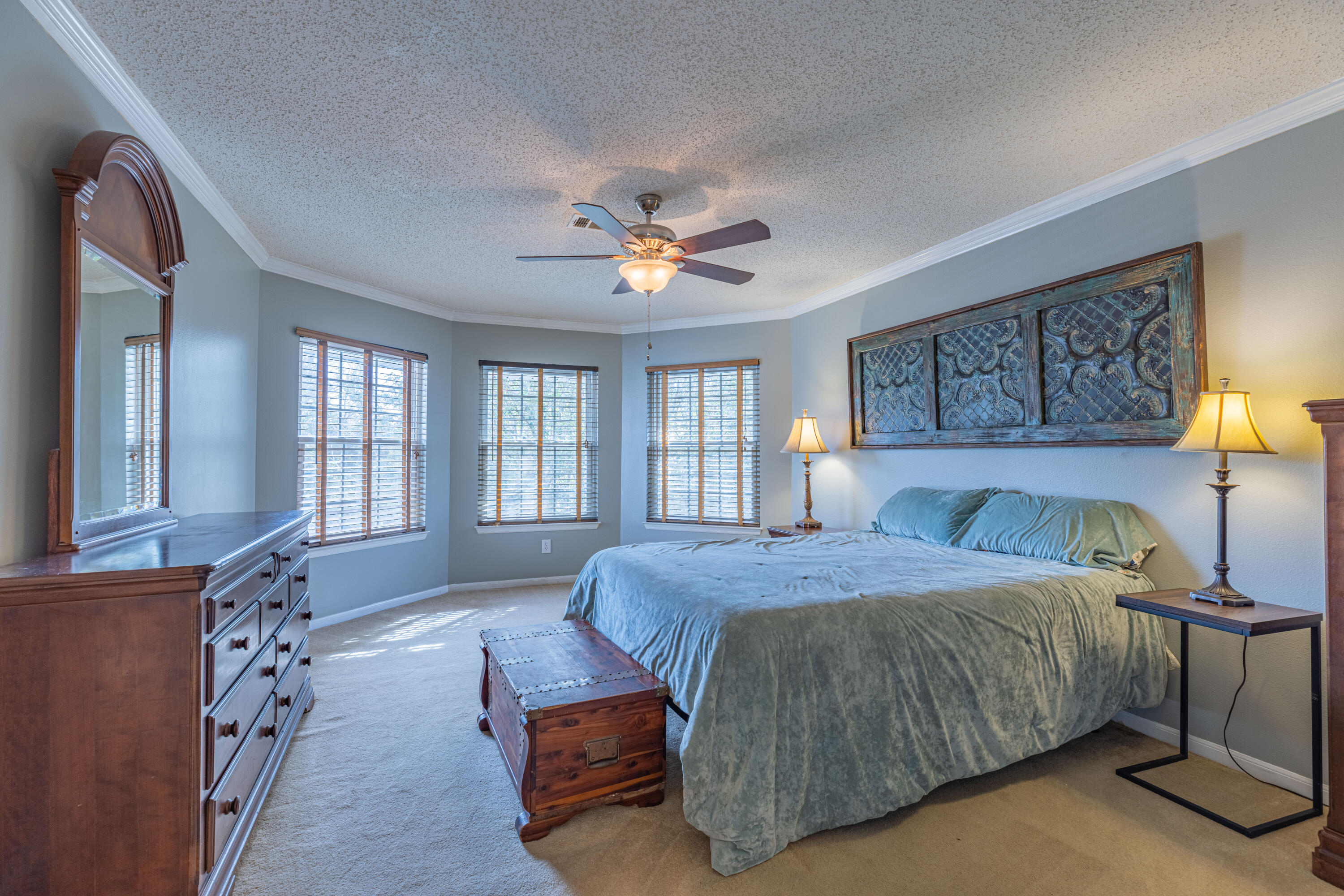 THOUSAND OAKS - Residential