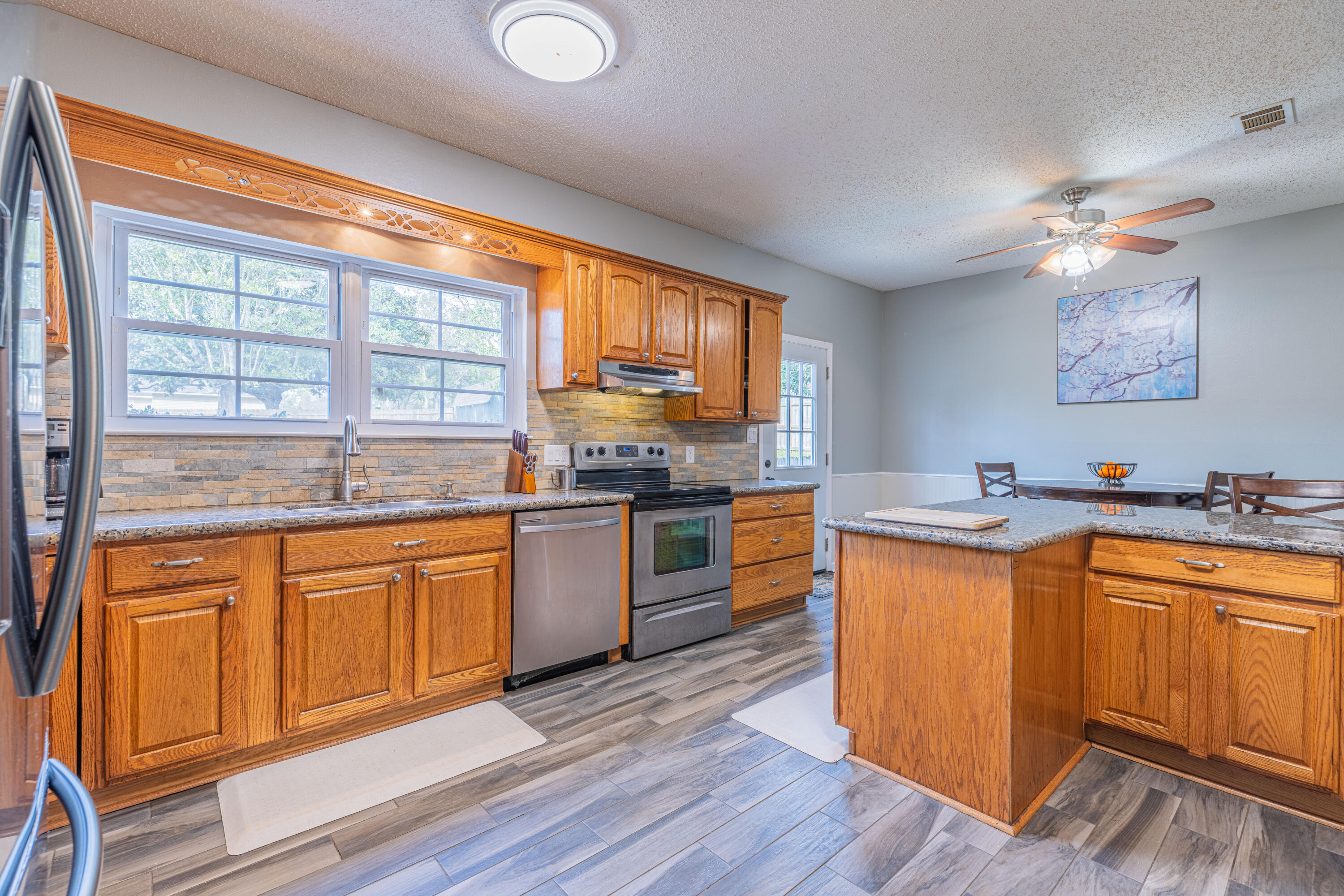 THOUSAND OAKS - Residential