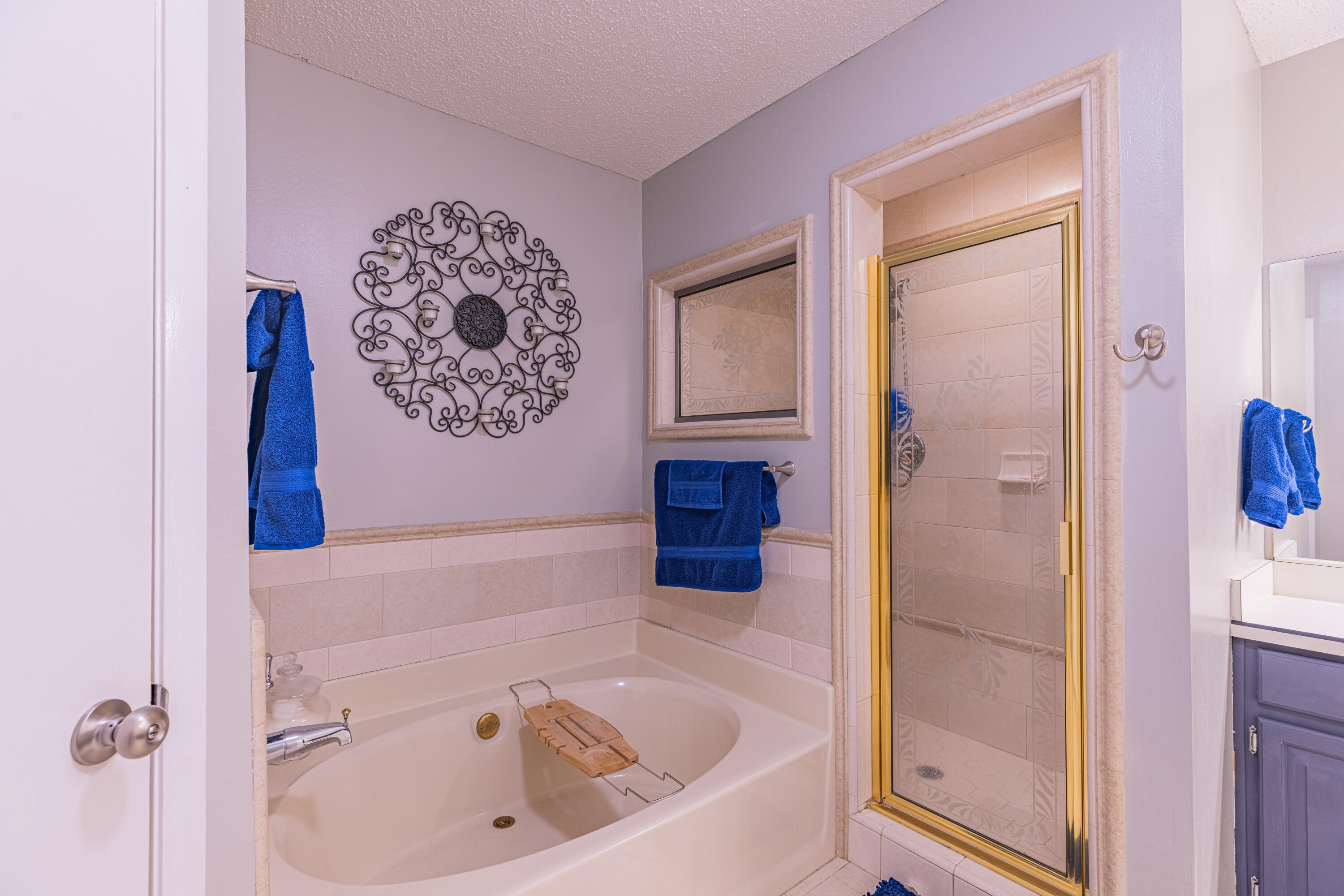 THOUSAND OAKS - Residential