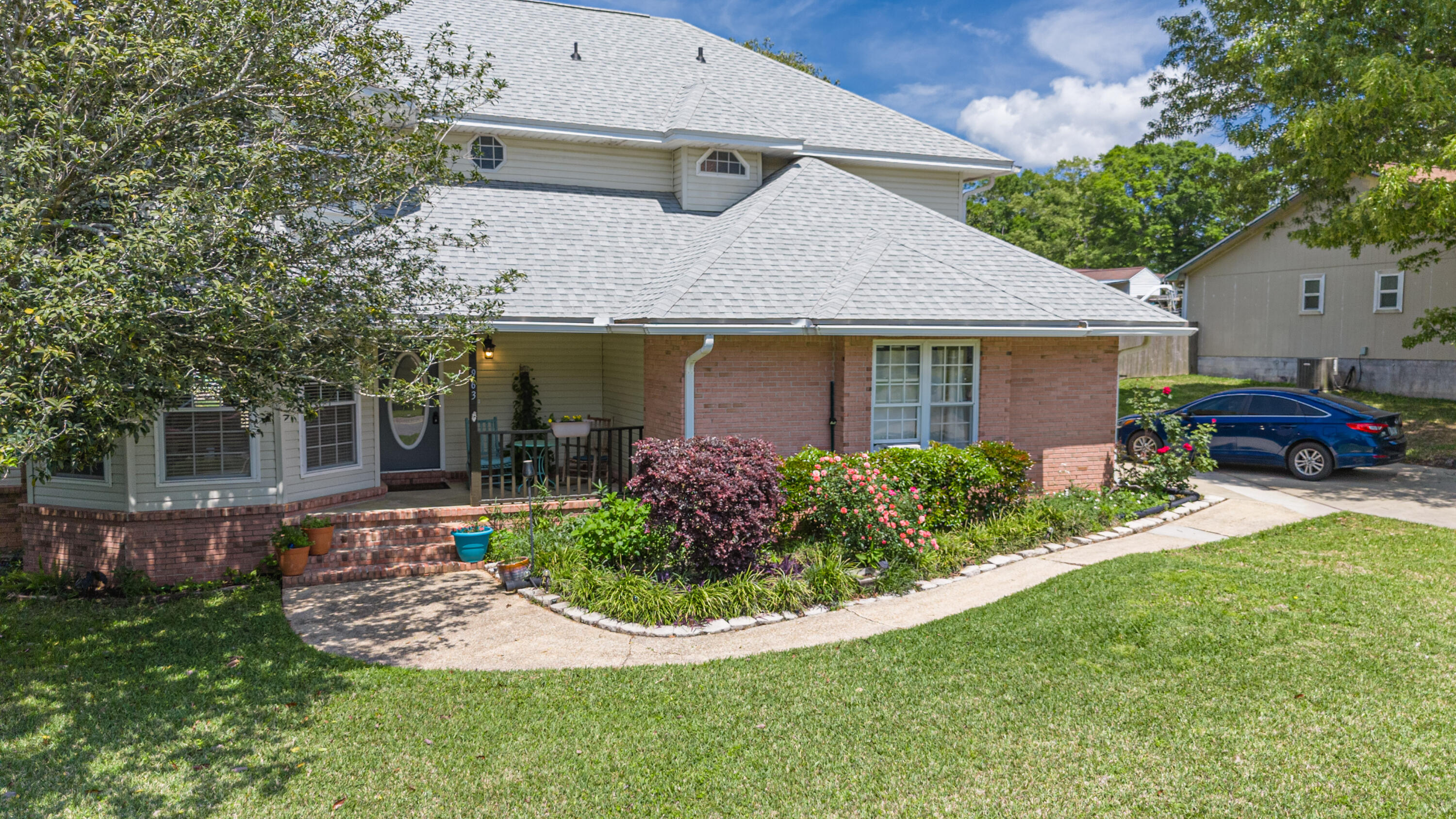 THOUSAND OAKS - Residential