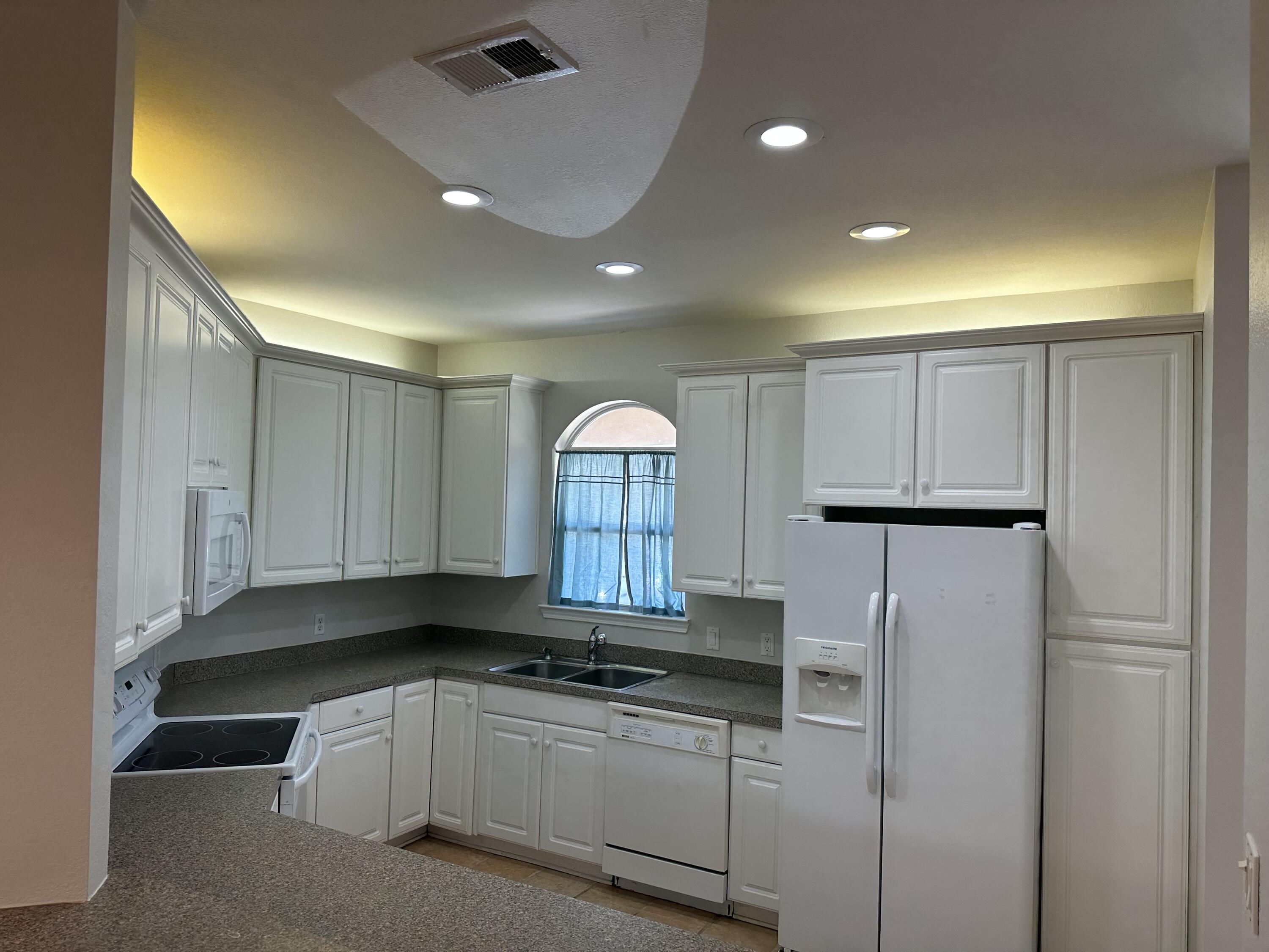 TERRA COTTA TERRACE - Residential Lease