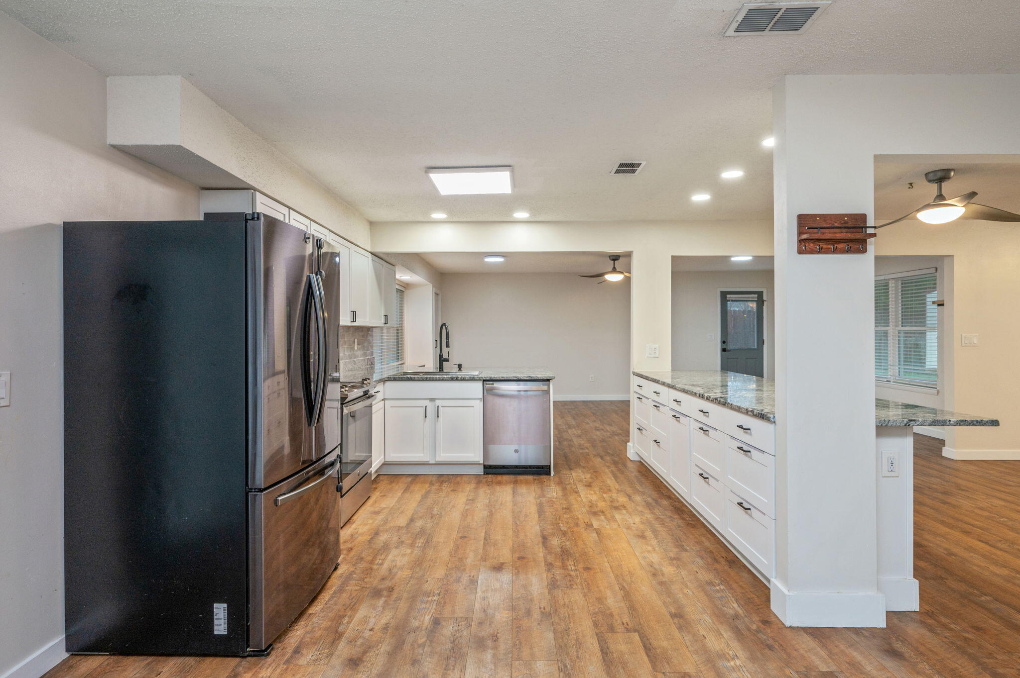 TANGLEWOOD S/D 1ST ADDN - Residential Lease