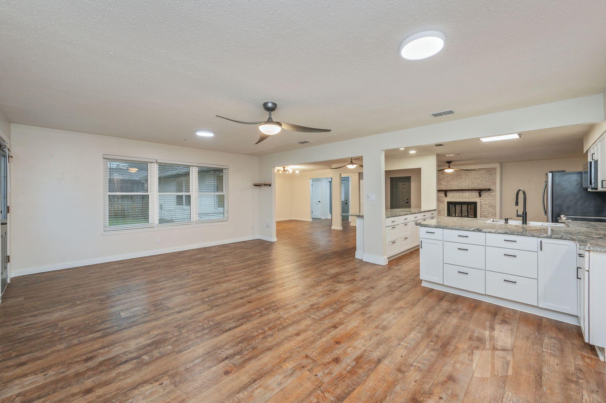 TANGLEWOOD S/D 1ST ADDN - Residential Lease