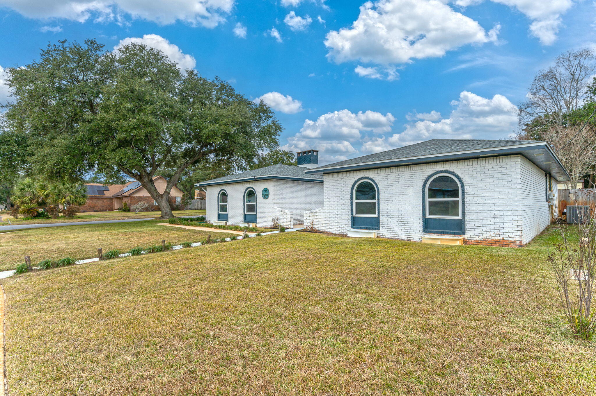 TANGLEWOOD S/D 1ST ADDN - Residential Lease