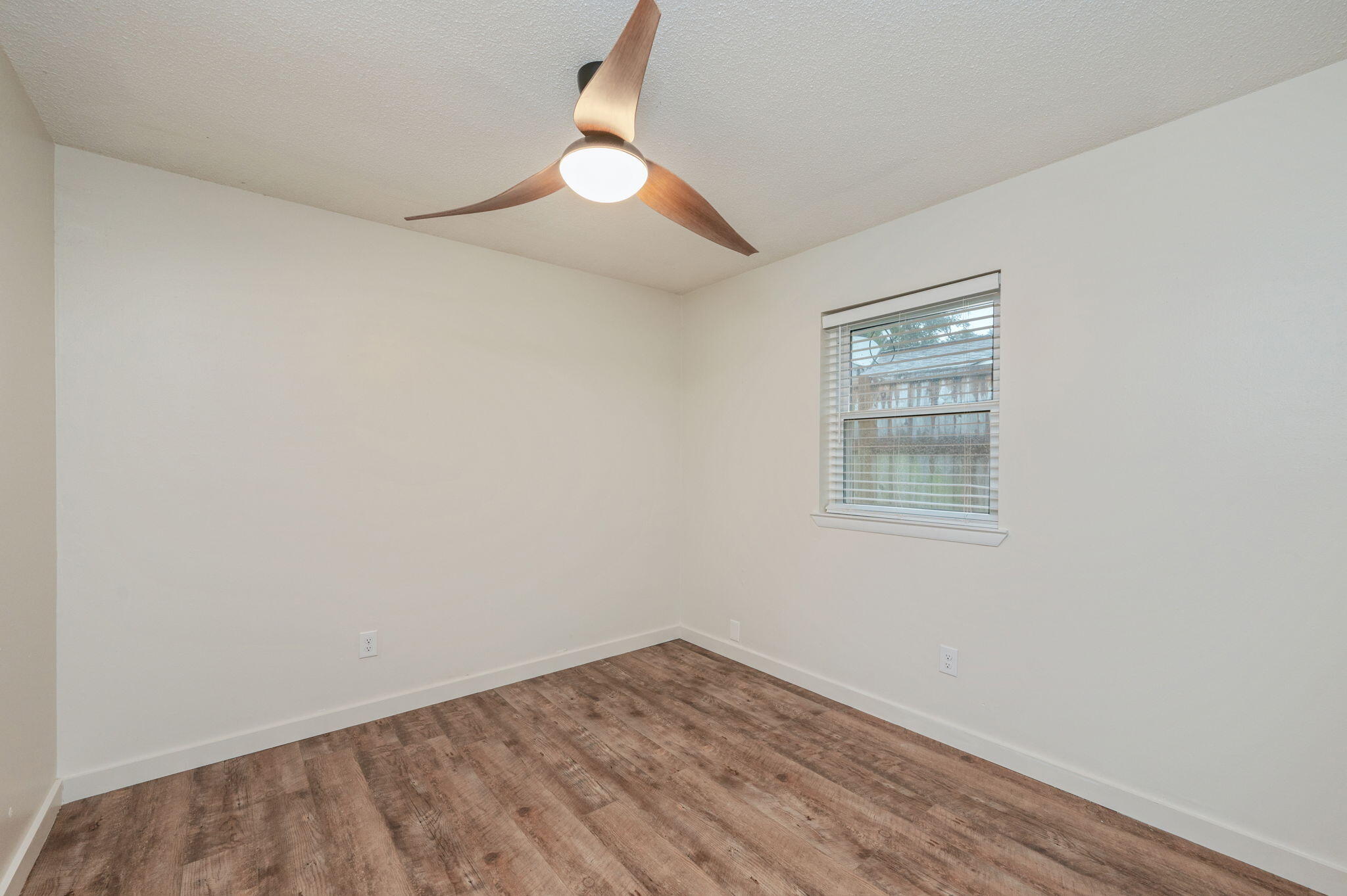 TANGLEWOOD S/D 1ST ADDN - Residential Lease