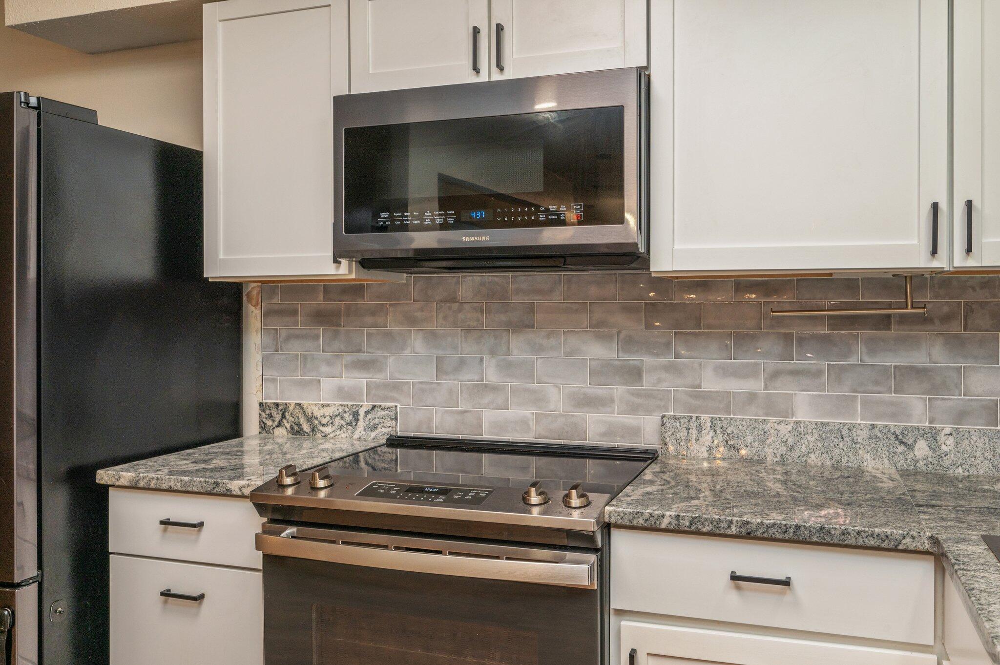 TANGLEWOOD S/D 1ST ADDN - Residential Lease