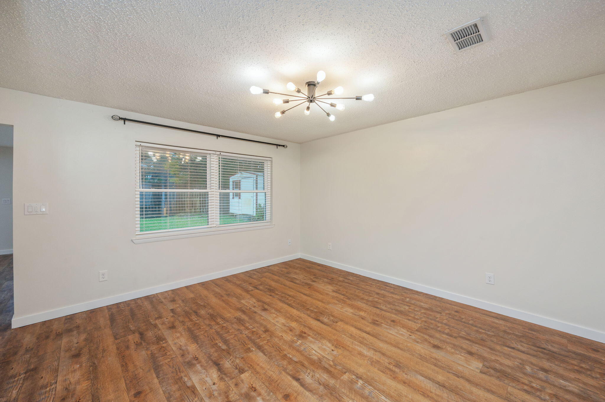 TANGLEWOOD S/D 1ST ADDN - Residential Lease