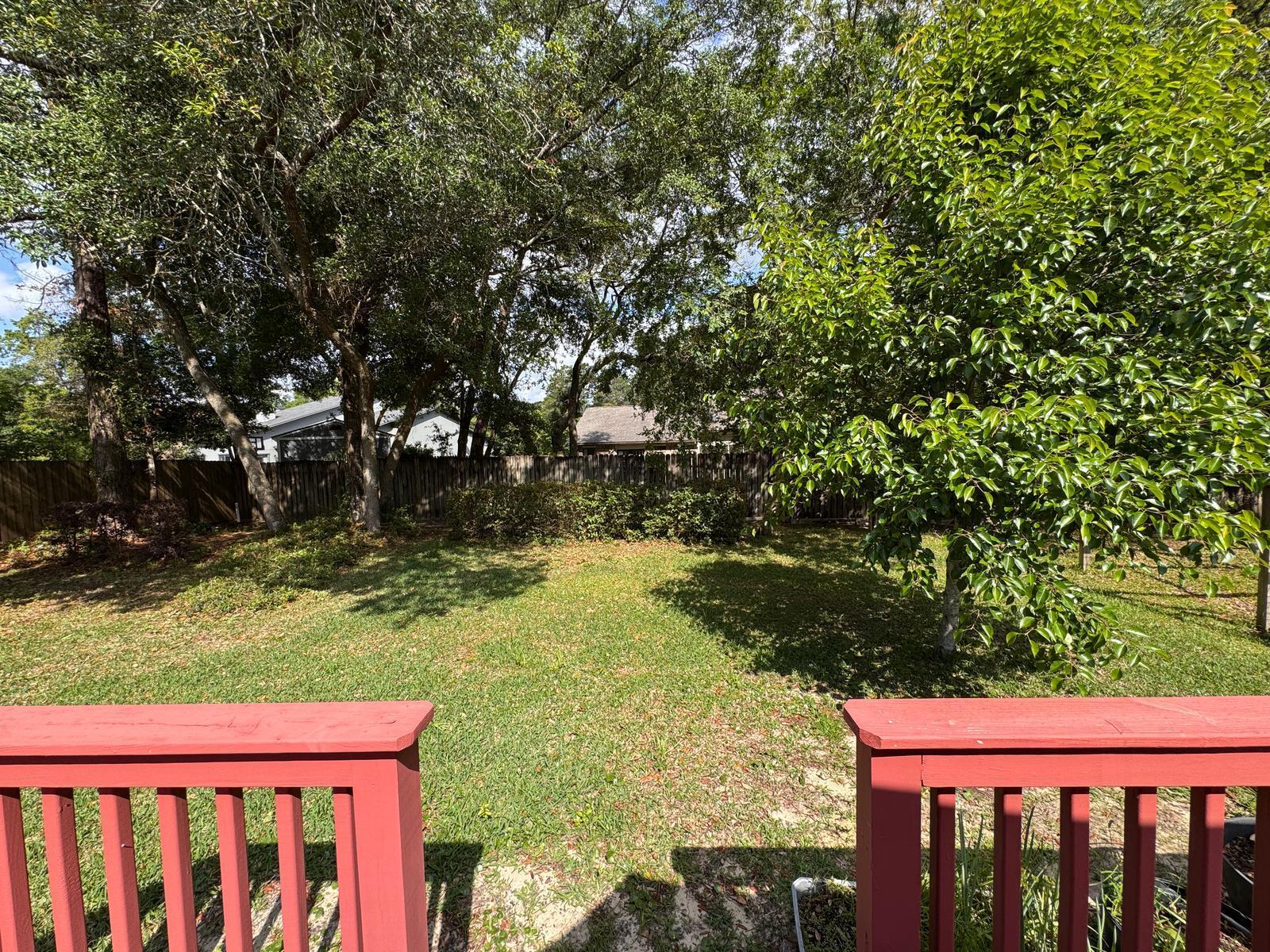 ROCKY BAYOU COUNTRY CLUB ESTATES 7 - Residential Lease