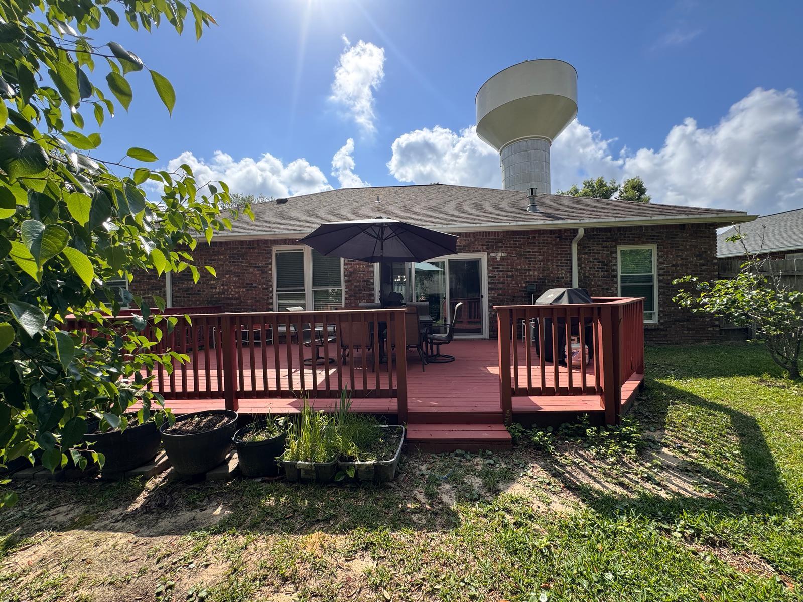 ROCKY BAYOU COUNTRY CLUB ESTATES 7 - Residential Lease