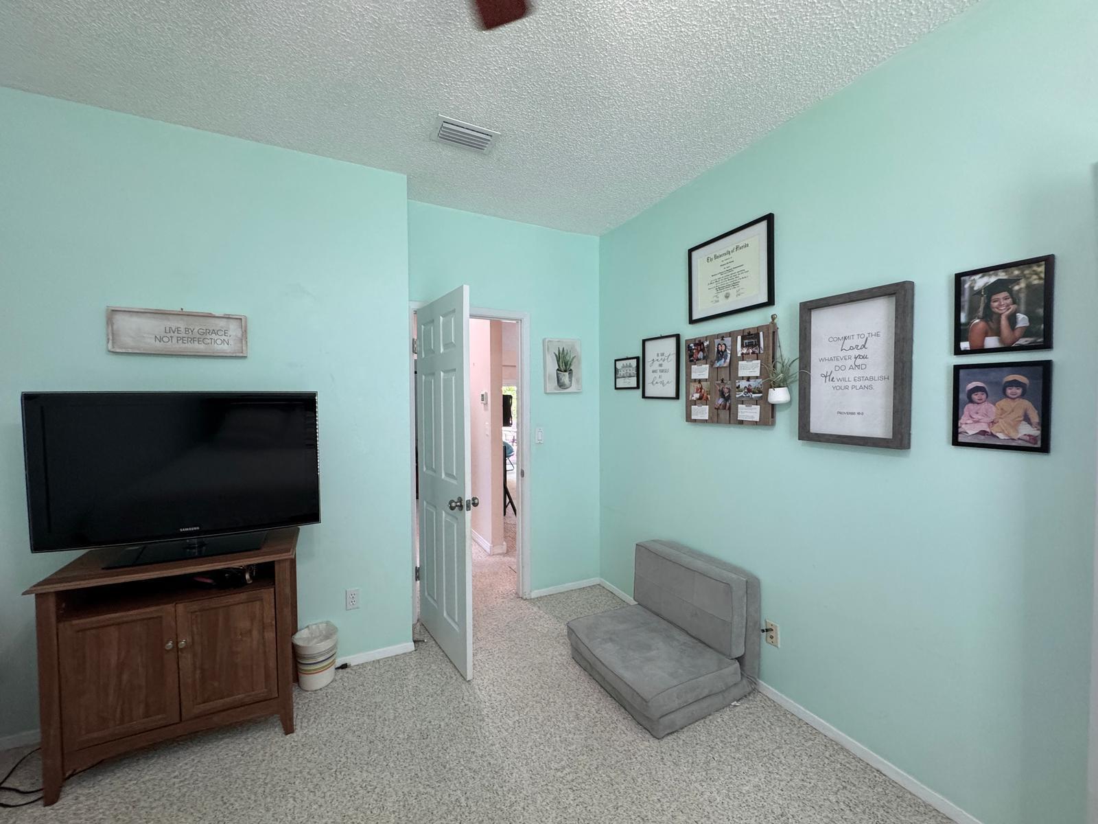 ROCKY BAYOU COUNTRY CLUB ESTATES 7 - Residential Lease