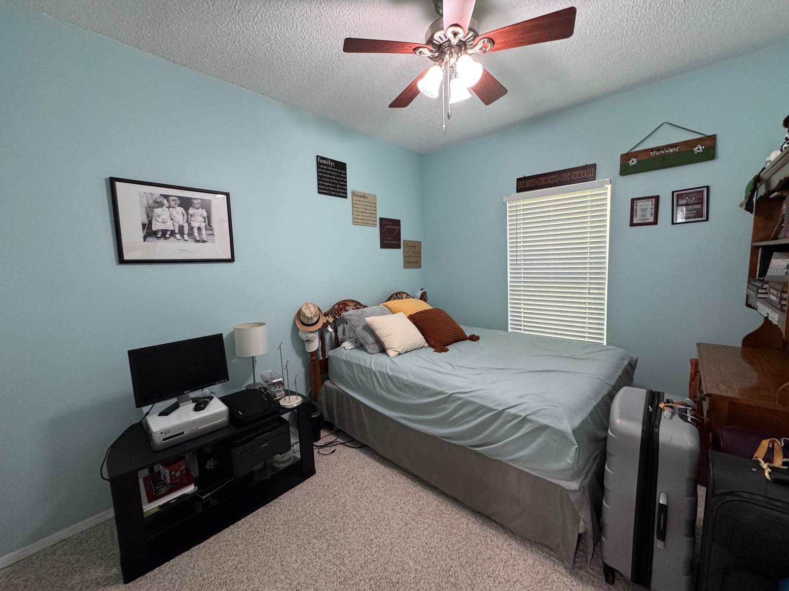 ROCKY BAYOU COUNTRY CLUB ESTATES 7 - Residential Lease