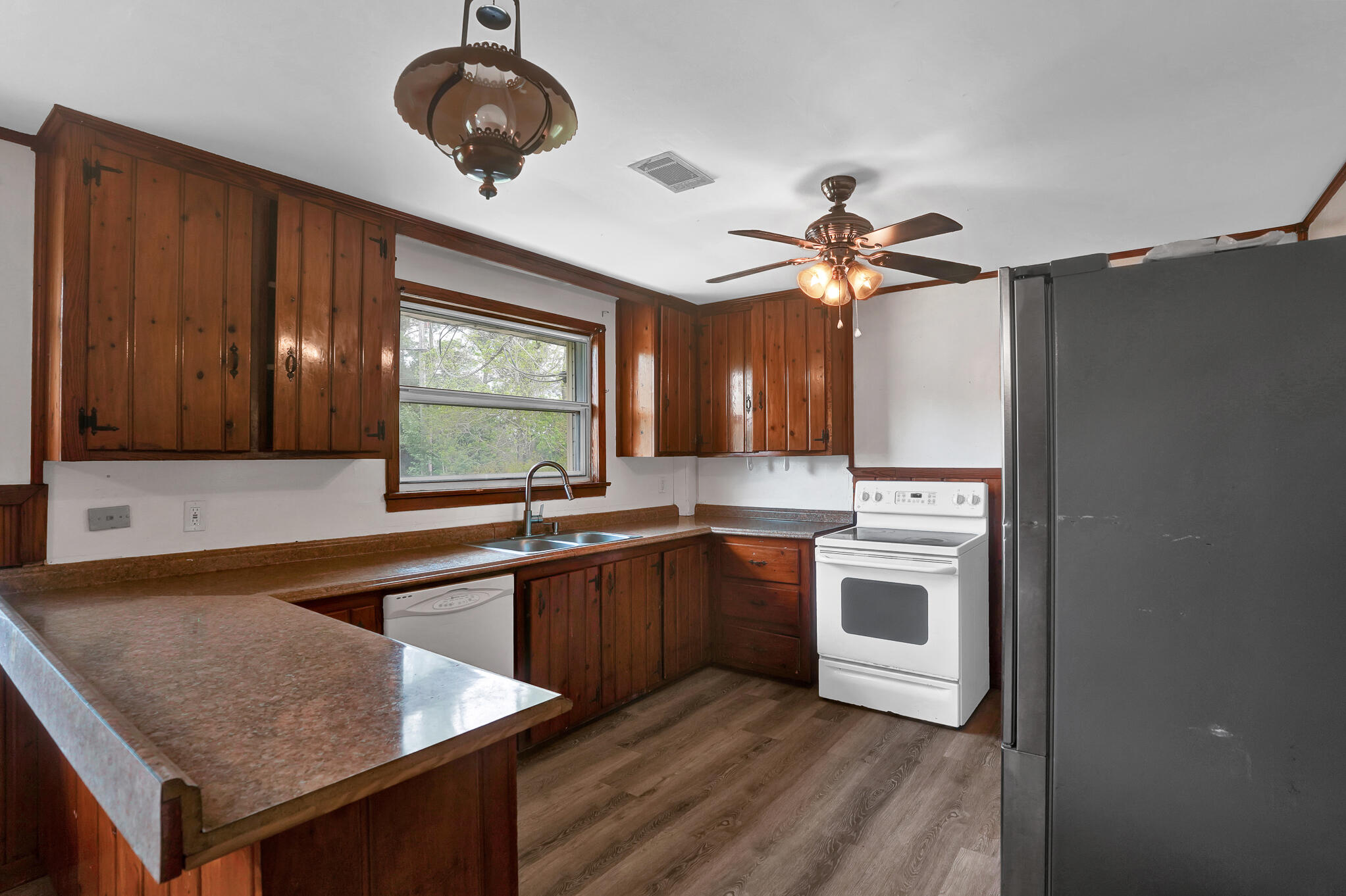 NO RECORDED SUBDIVISION - Residential