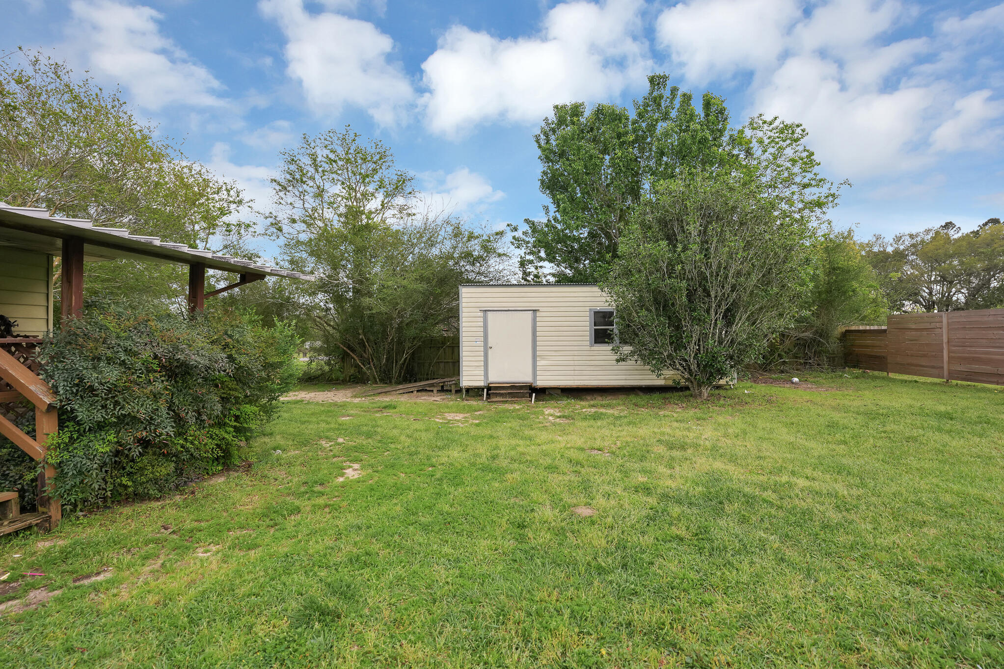 NO RECORDED SUBDIVISION - Residential