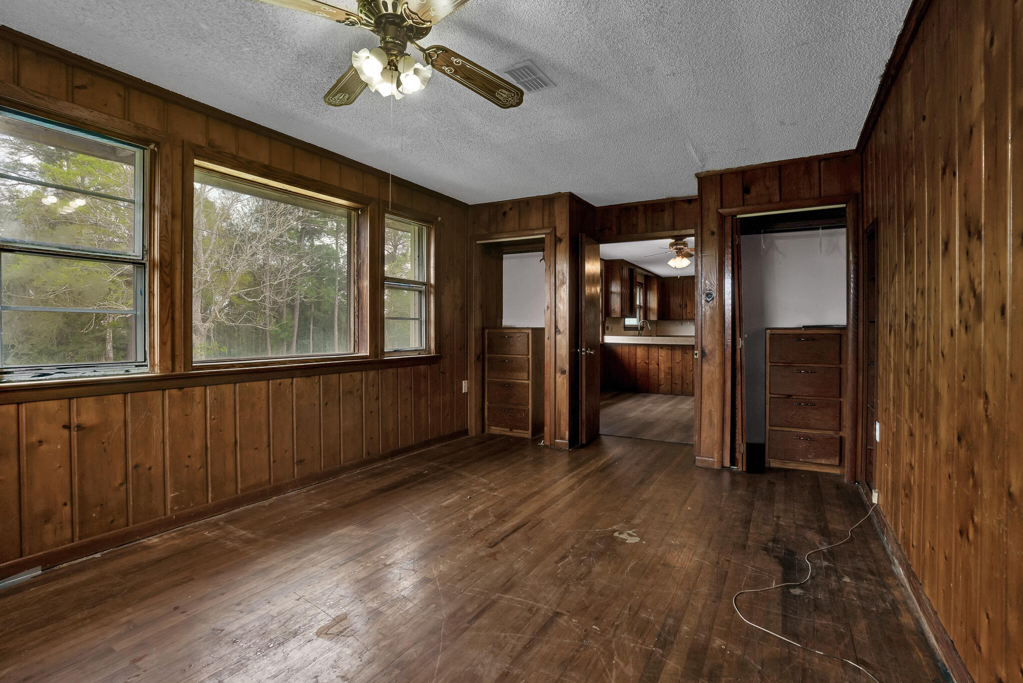 NO RECORDED SUBDIVISION - Residential