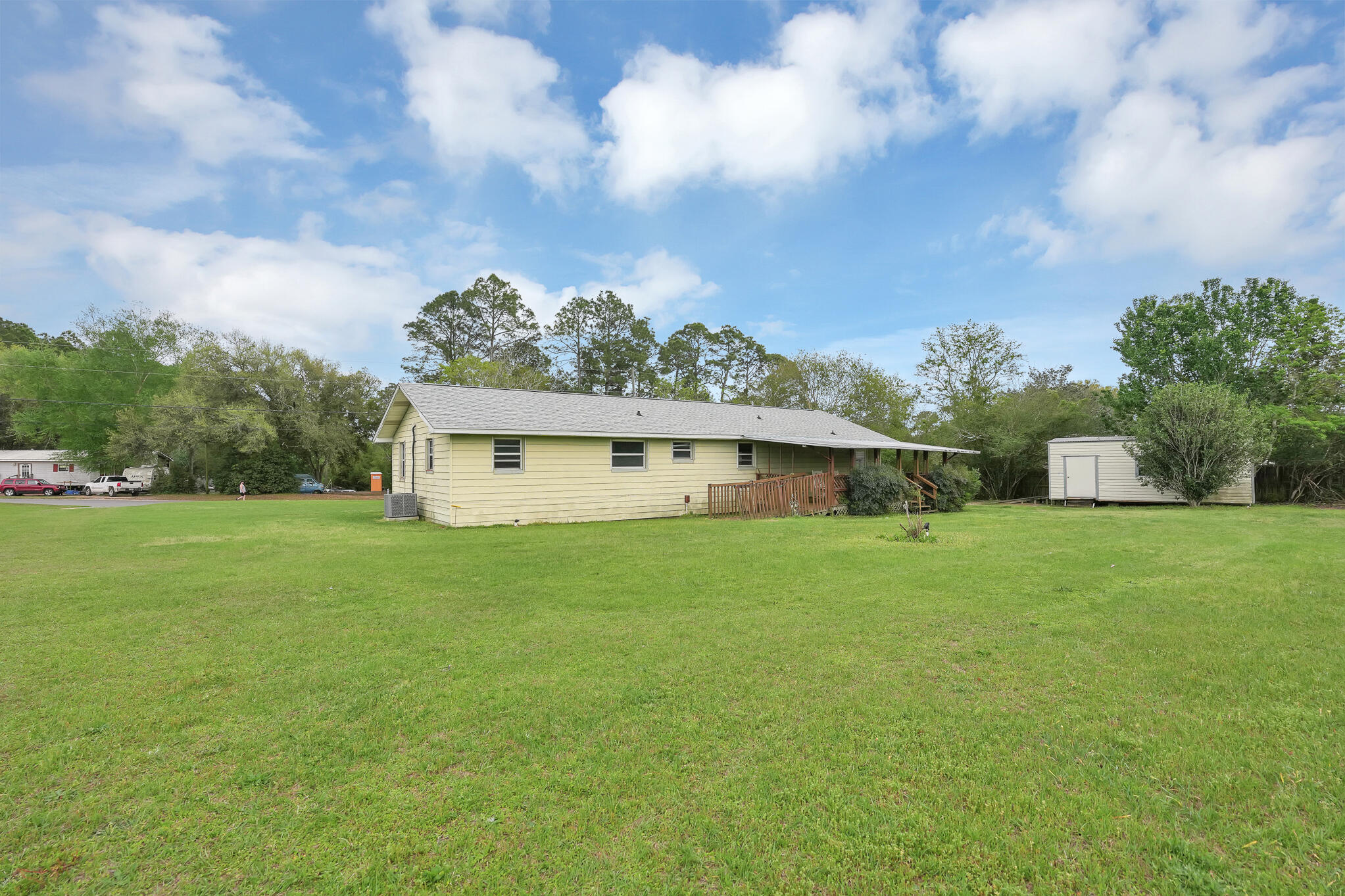NO RECORDED SUBDIVISION - Residential