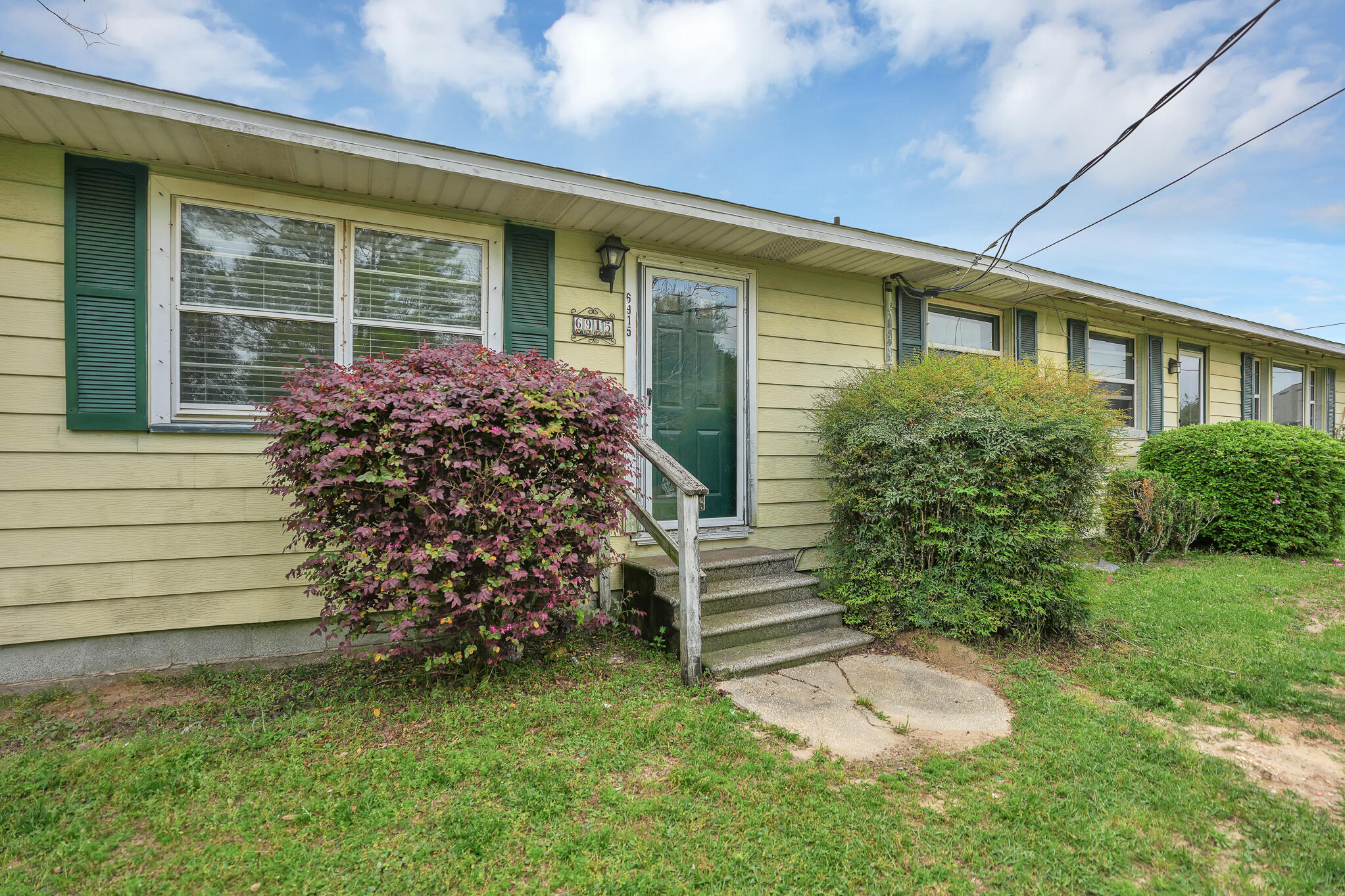 NO RECORDED SUBDIVISION - Residential